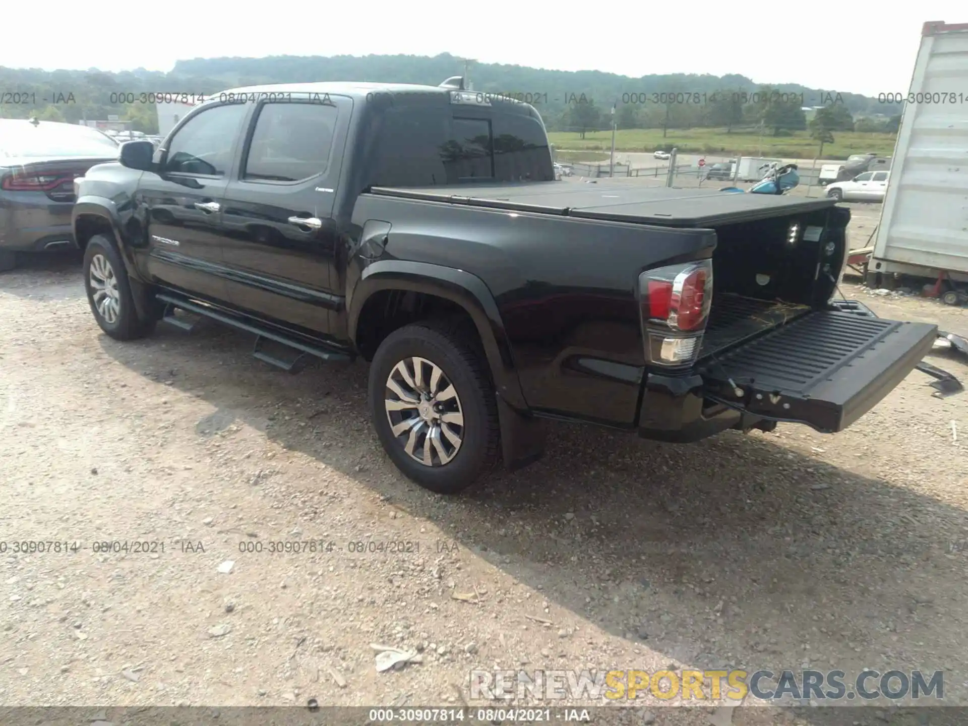 3 Photograph of a damaged car 3TMGZ5AN8MM411564 TOYOTA TACOMA 4WD 2021