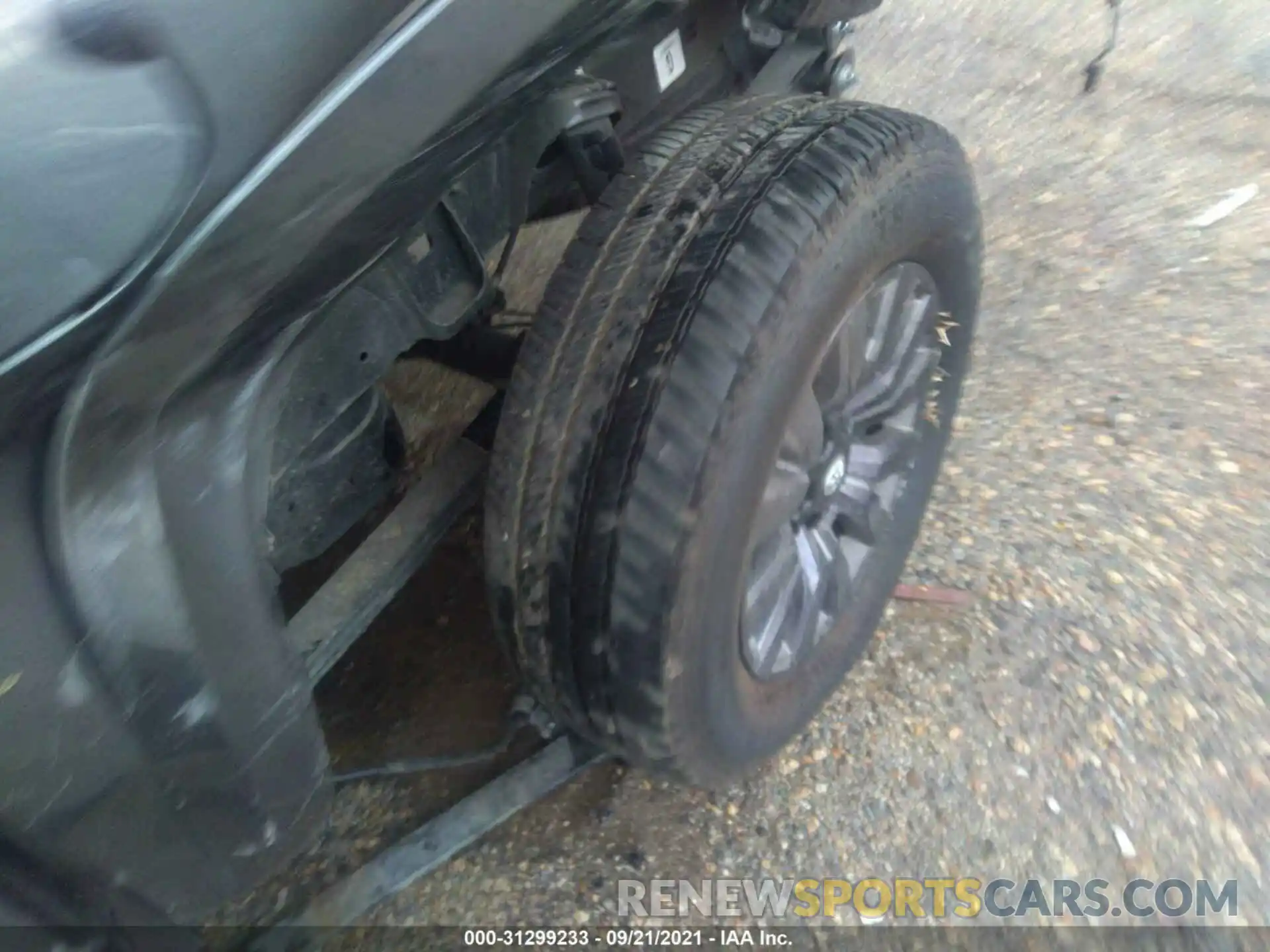 13 Photograph of a damaged car 3TMGZ5AN8MM419762 TOYOTA TACOMA 4WD 2021