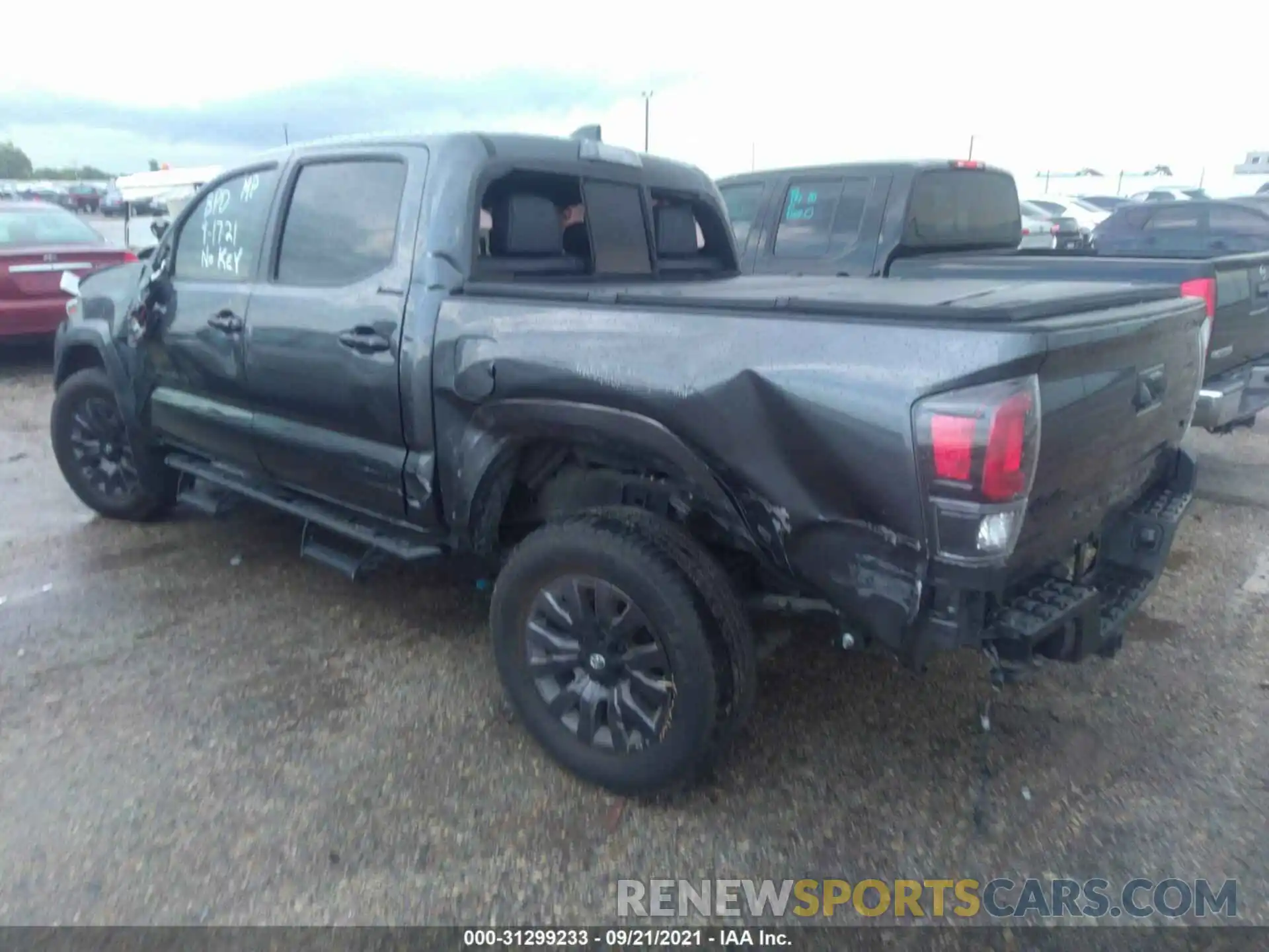 3 Фотография поврежденного автомобиля 3TMGZ5AN8MM419762 TOYOTA TACOMA 4WD 2021