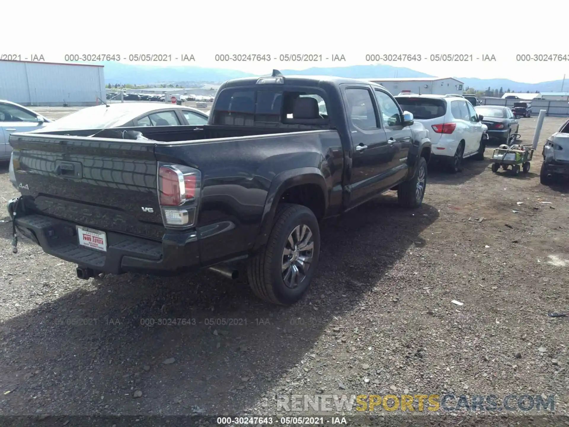 4 Фотография поврежденного автомобиля 3TMHZ5BN2MM107004 TOYOTA TACOMA 4WD 2021