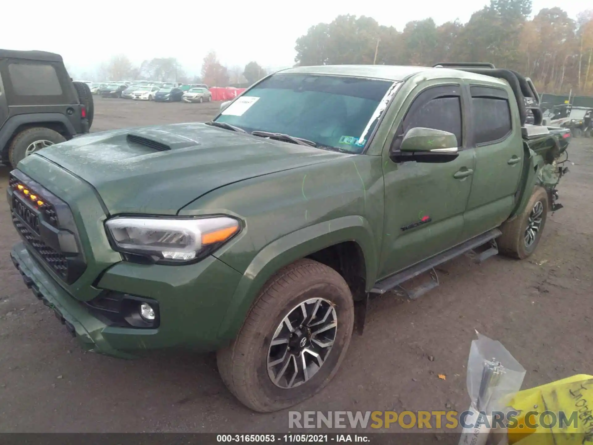 2 Photograph of a damaged car 3TYCZ5AN0MT015695 TOYOTA TACOMA 4WD 2021