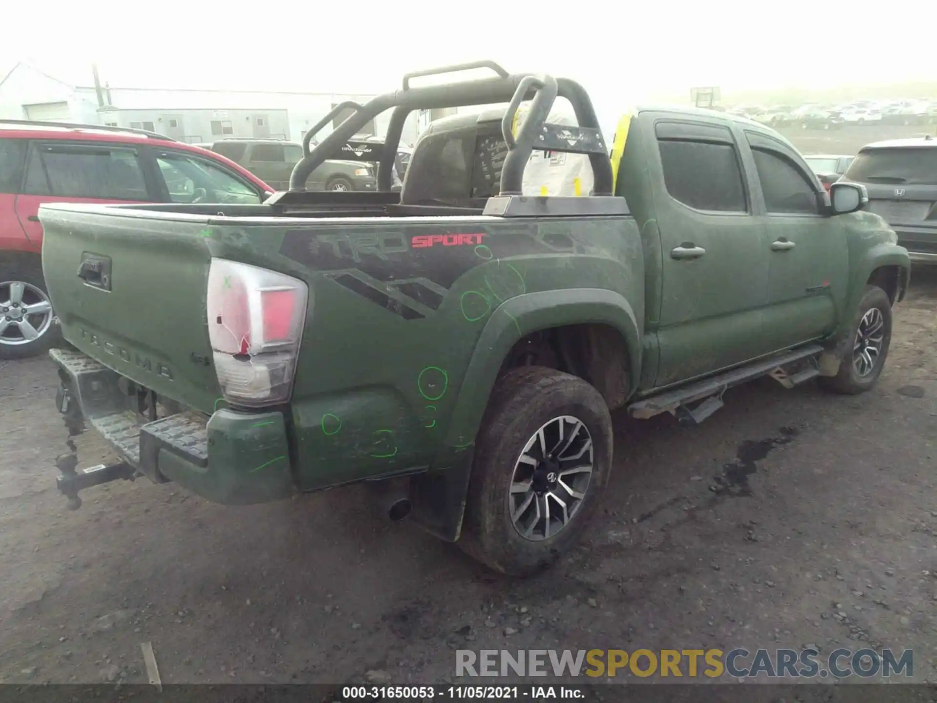 4 Photograph of a damaged car 3TYCZ5AN0MT015695 TOYOTA TACOMA 4WD 2021