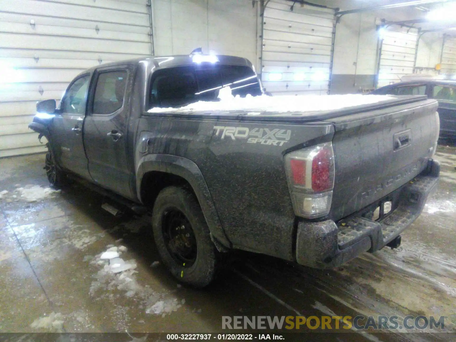 3 Photograph of a damaged car 3TYCZ5AN0MT028348 TOYOTA TACOMA 4WD 2021