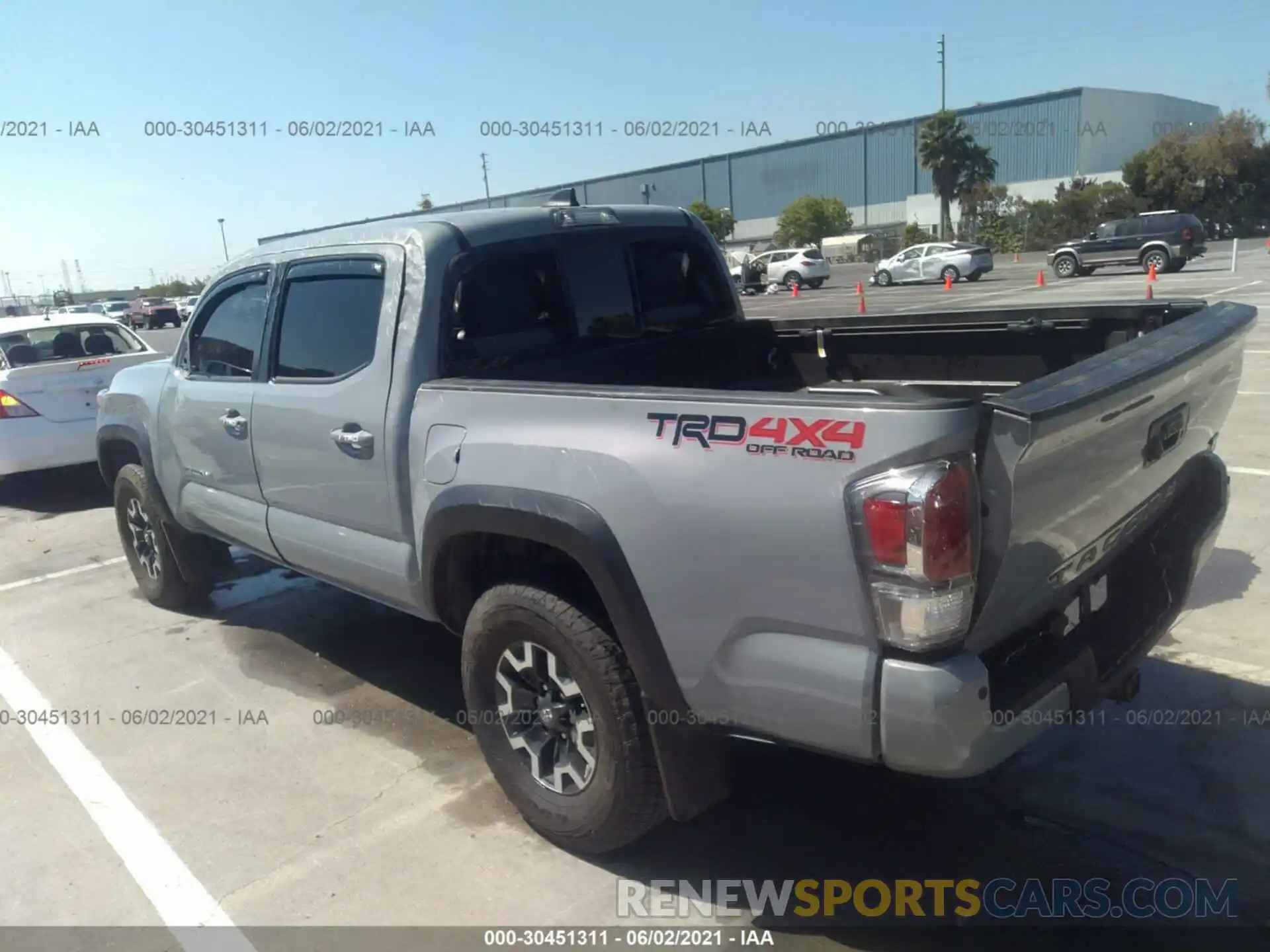 3 Photograph of a damaged car 3TYCZ5AN1MT016600 TOYOTA TACOMA 4WD 2021