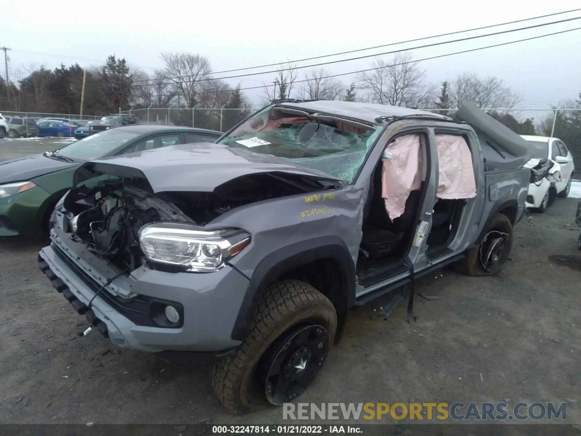 2 Photograph of a damaged car 3TYCZ5AN1MT019125 TOYOTA TACOMA 4WD 2021