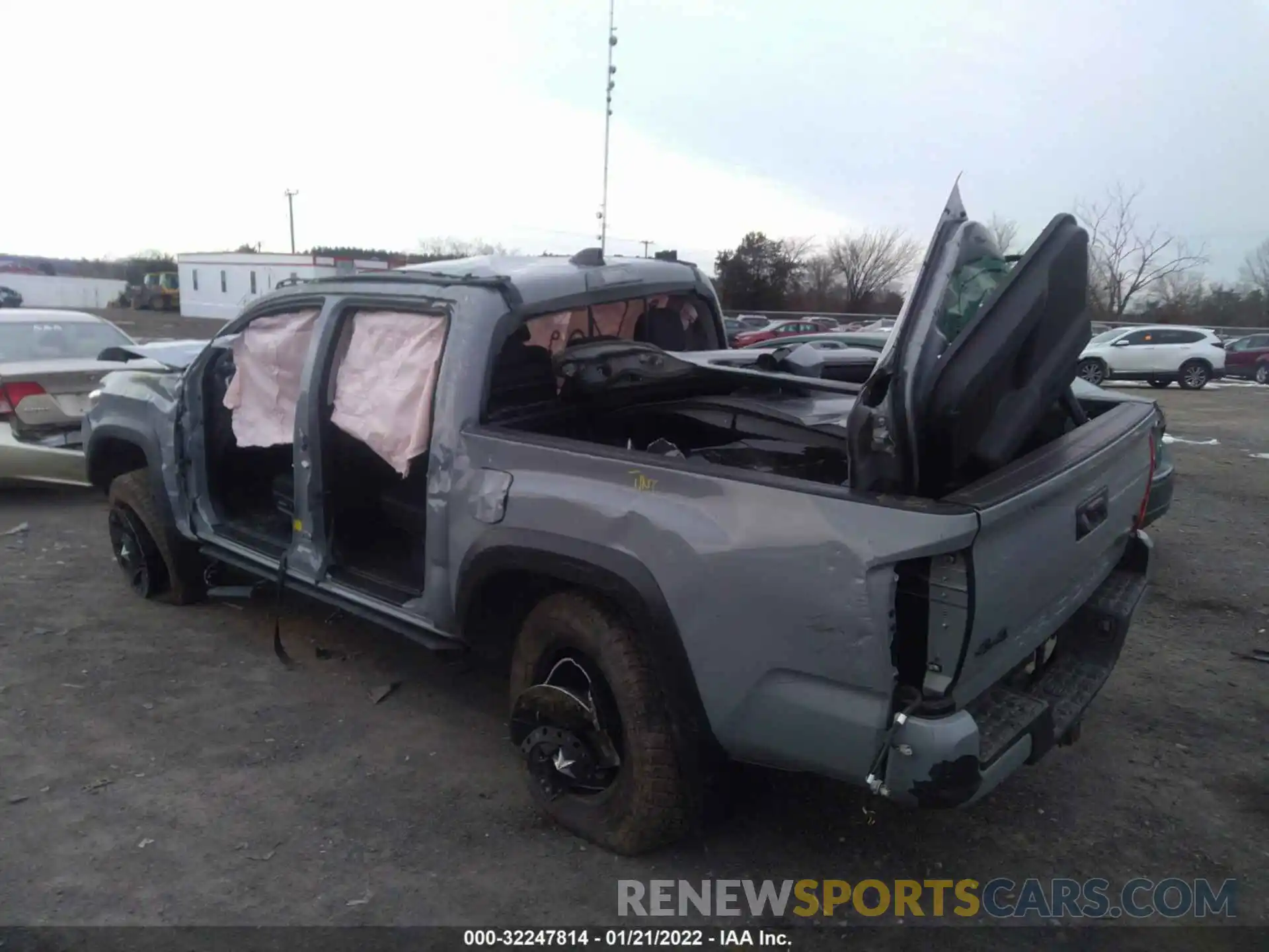 3 Photograph of a damaged car 3TYCZ5AN1MT019125 TOYOTA TACOMA 4WD 2021