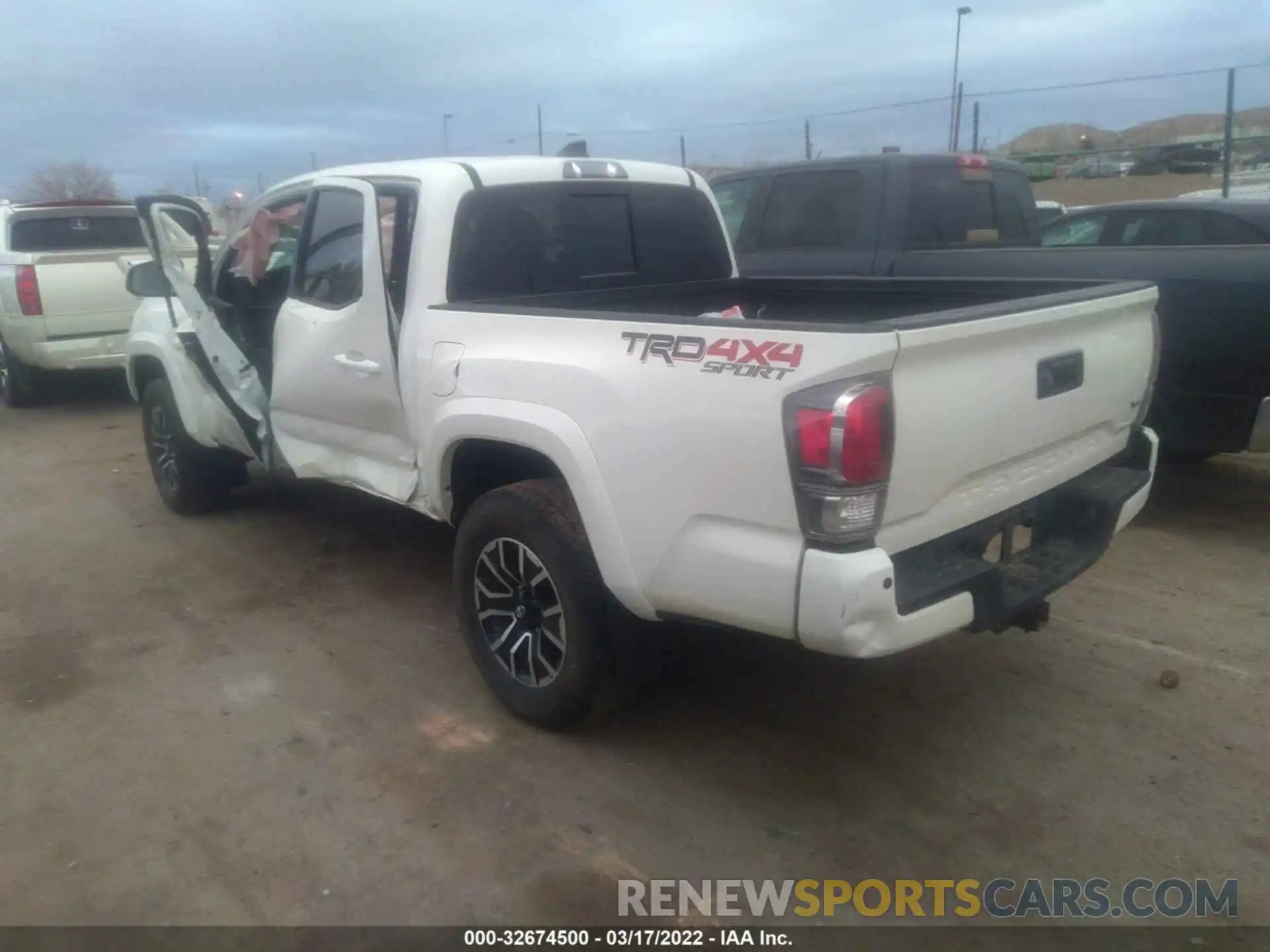 3 Photograph of a damaged car 3TYCZ5AN2MT020851 TOYOTA TACOMA 4WD 2021