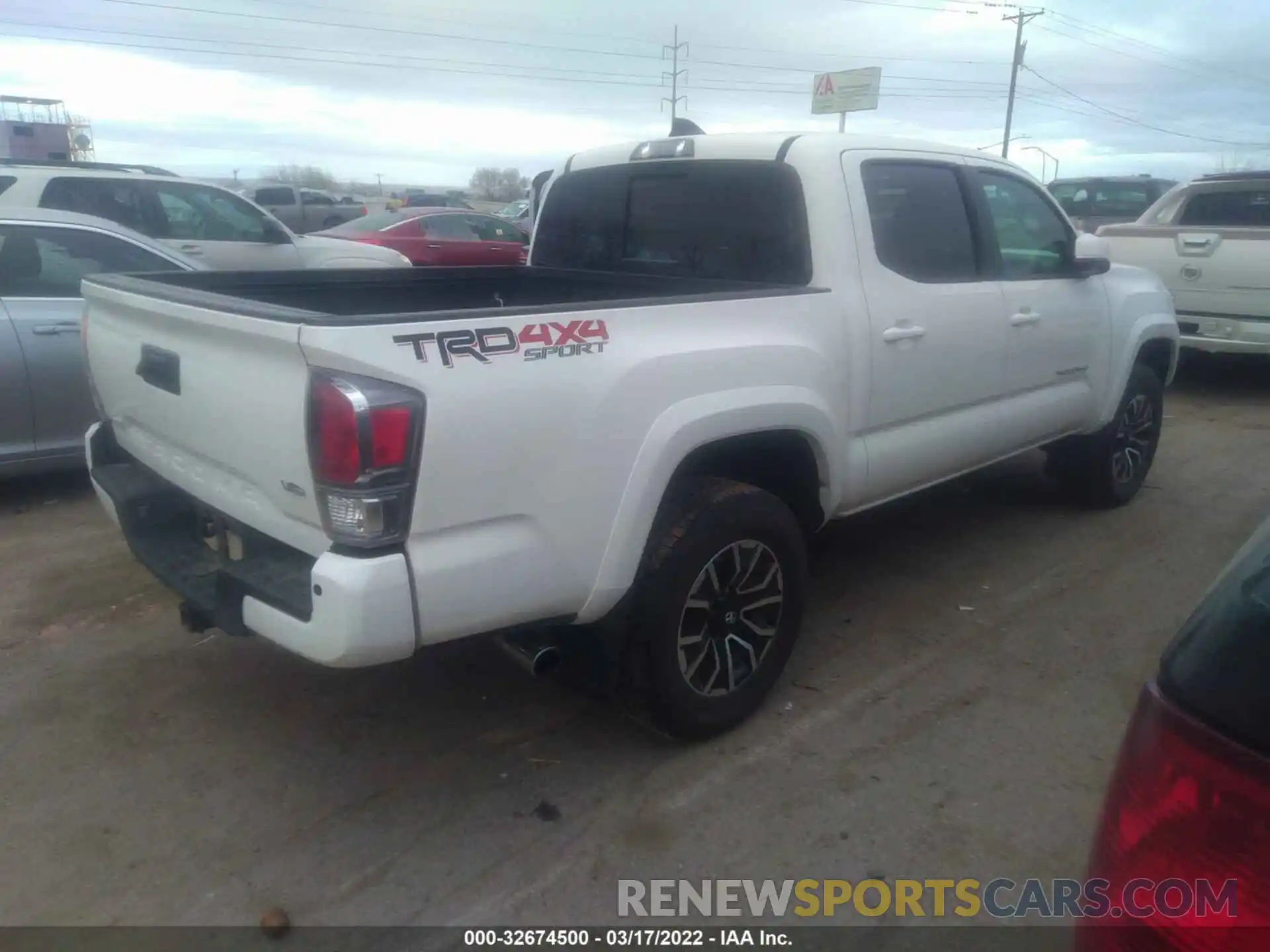 4 Photograph of a damaged car 3TYCZ5AN2MT020851 TOYOTA TACOMA 4WD 2021