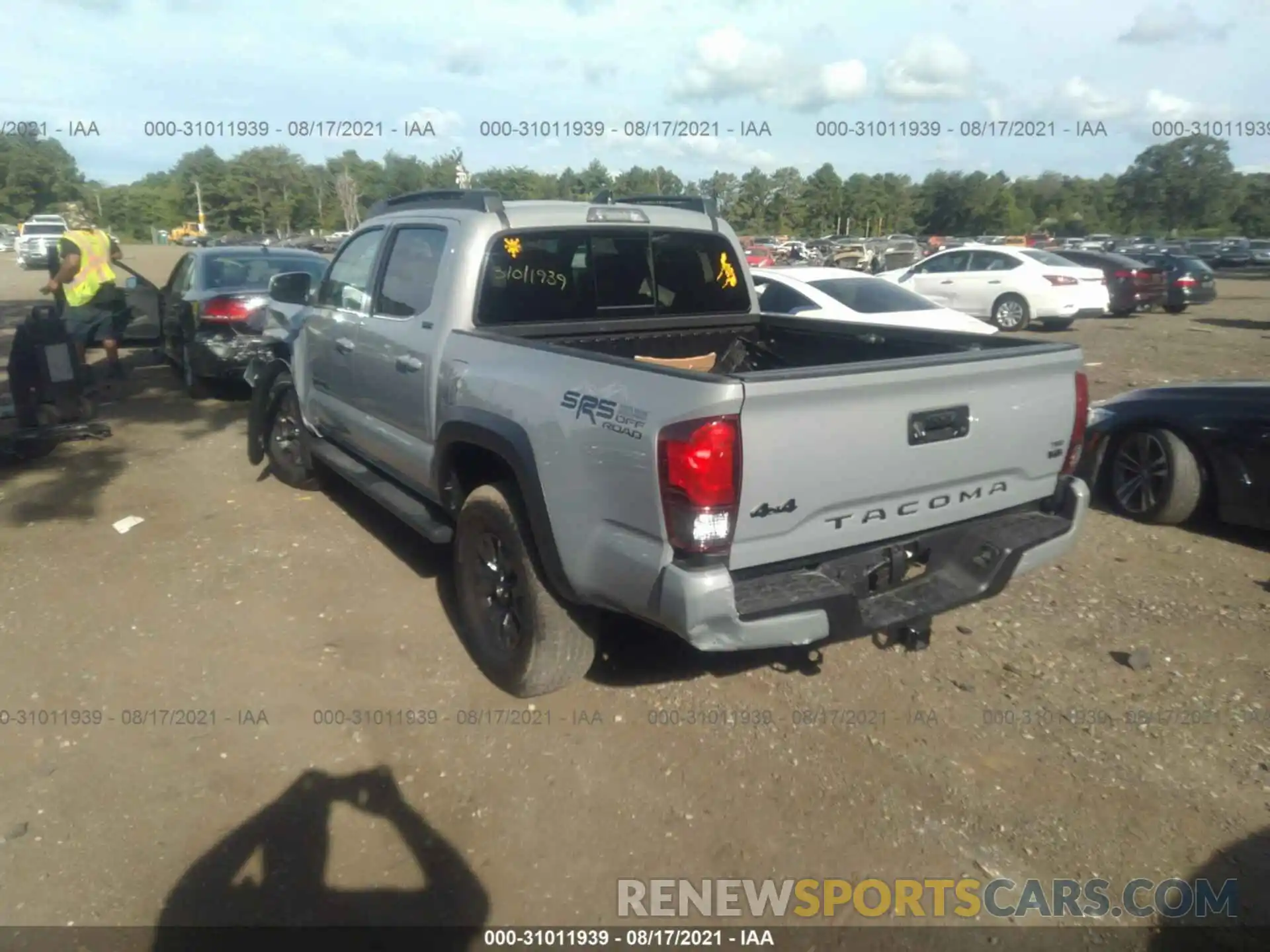 3 Photograph of a damaged car 3TYCZ5AN3MT032443 TOYOTA TACOMA 4WD 2021