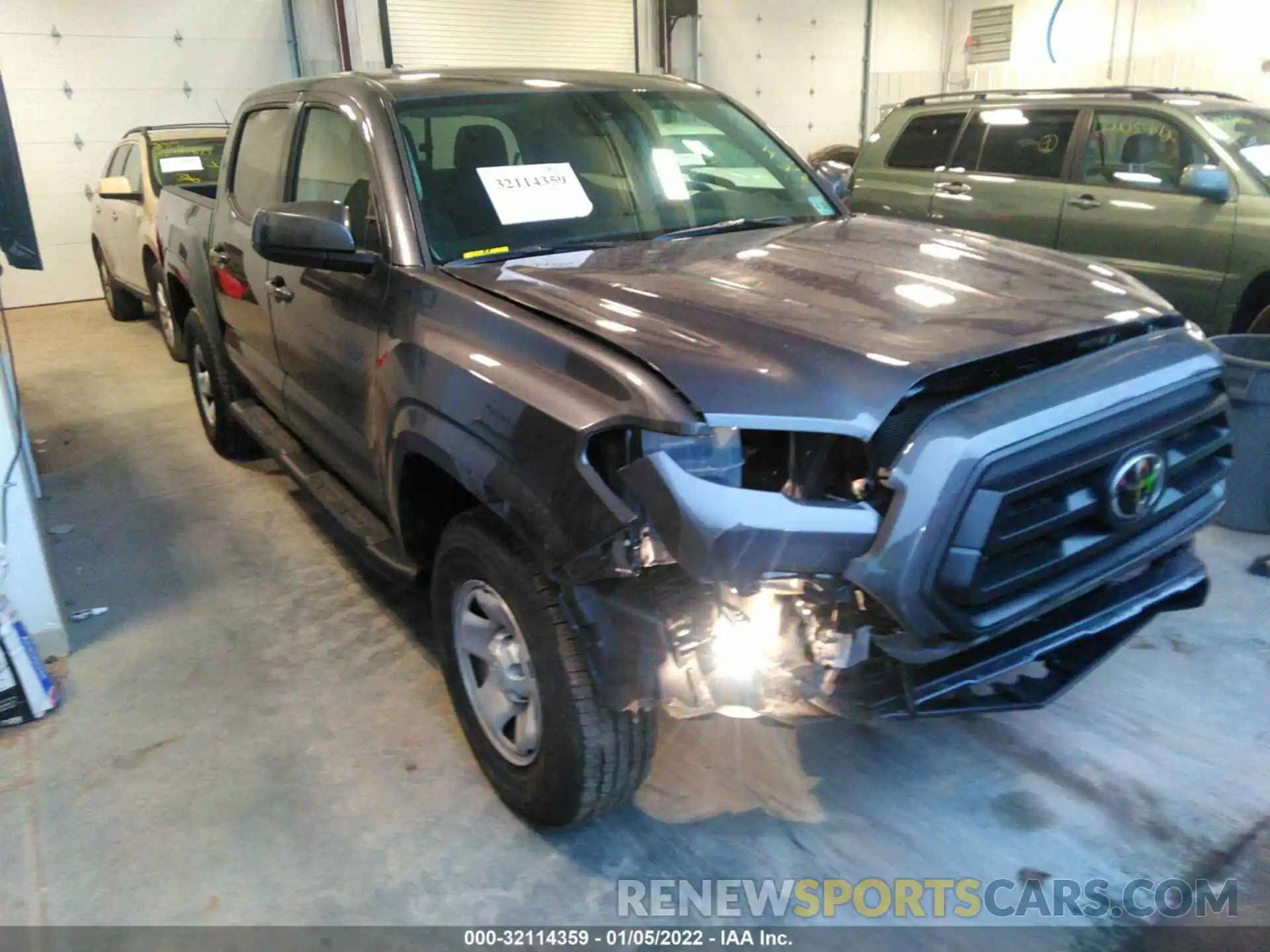 1 Photograph of a damaged car 3TYCZ5AN3MT041594 TOYOTA TACOMA 4WD 2021