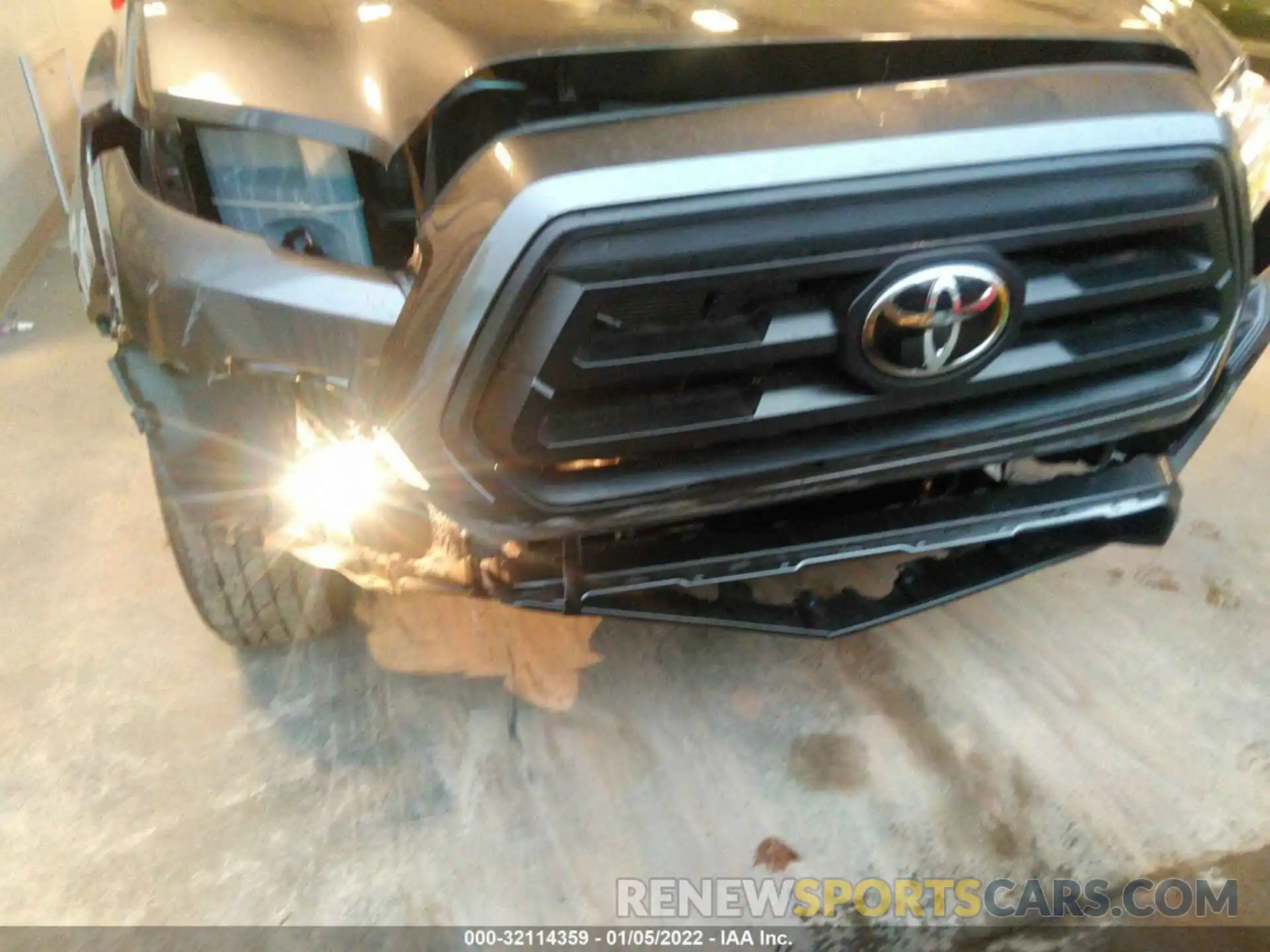 6 Photograph of a damaged car 3TYCZ5AN3MT041594 TOYOTA TACOMA 4WD 2021