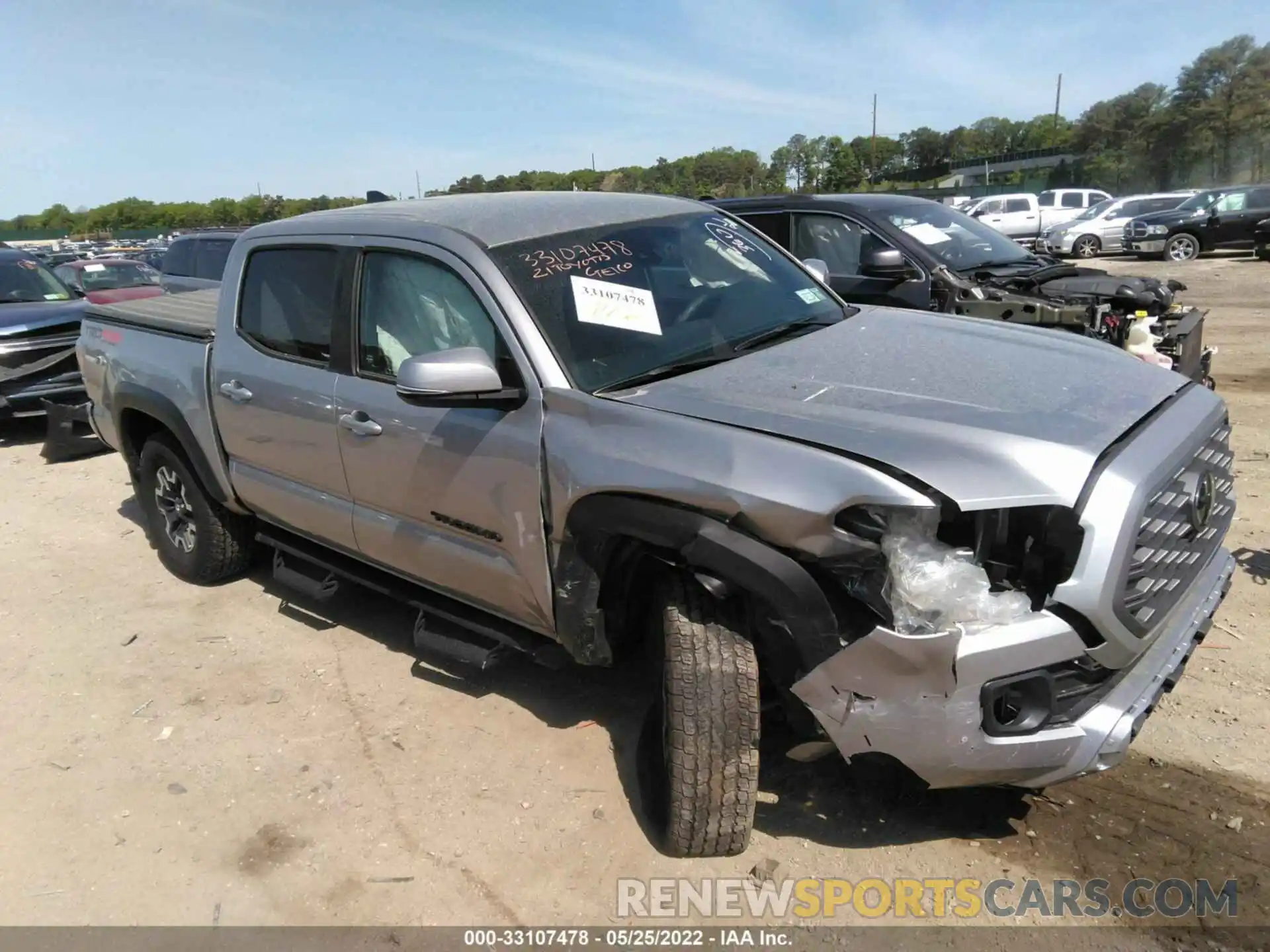 1 Photograph of a damaged car 3TYCZ5AN4MT035464 TOYOTA TACOMA 4WD 2021