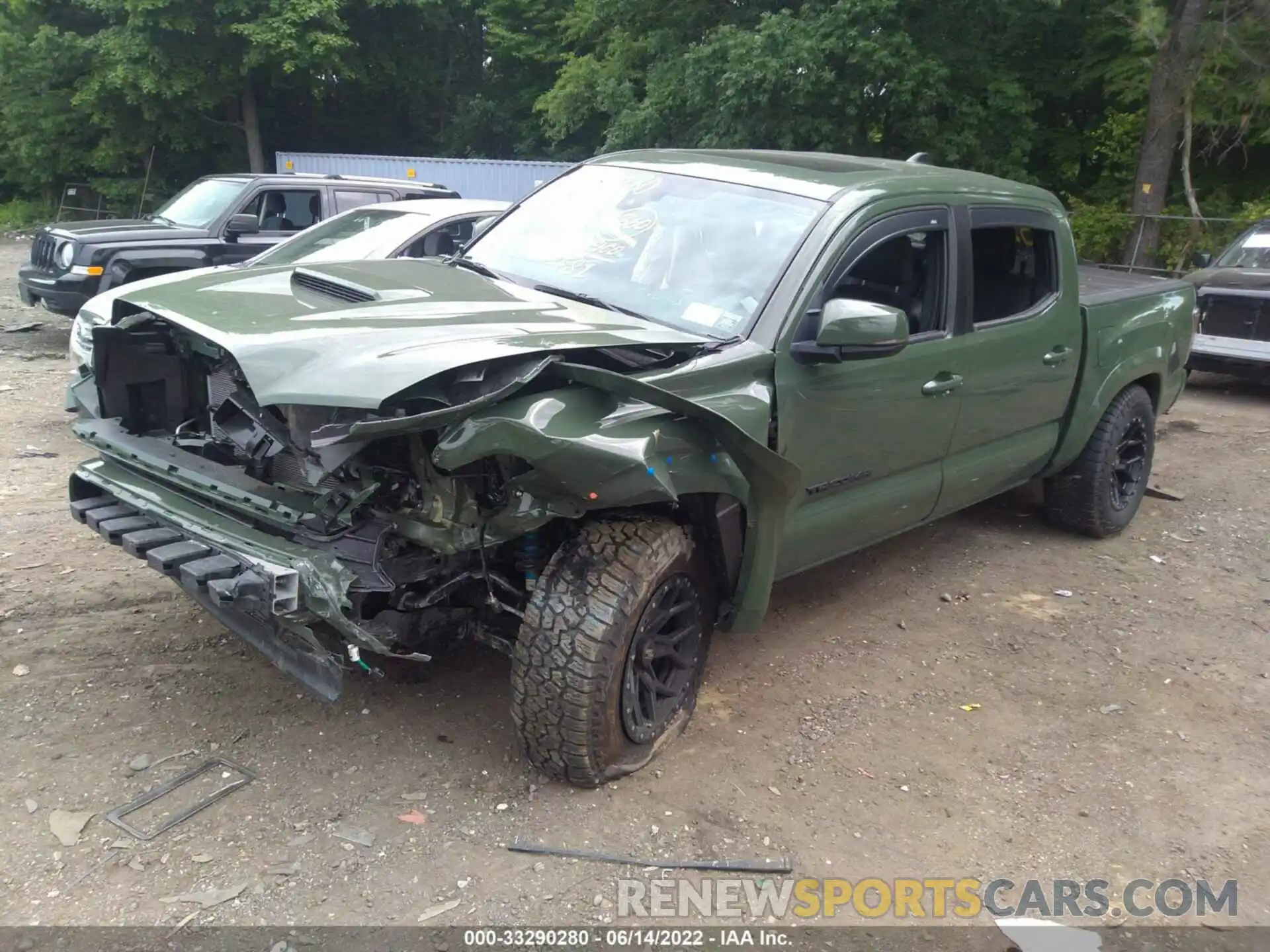 2 Фотография поврежденного автомобиля 3TYCZ5AN5MT009438 TOYOTA TACOMA 4WD 2021