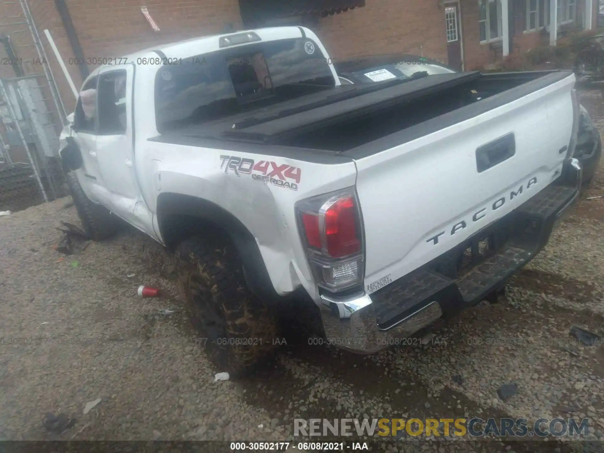 3 Photograph of a damaged car 3TYCZ5AN5MT011108 TOYOTA TACOMA 4WD 2021