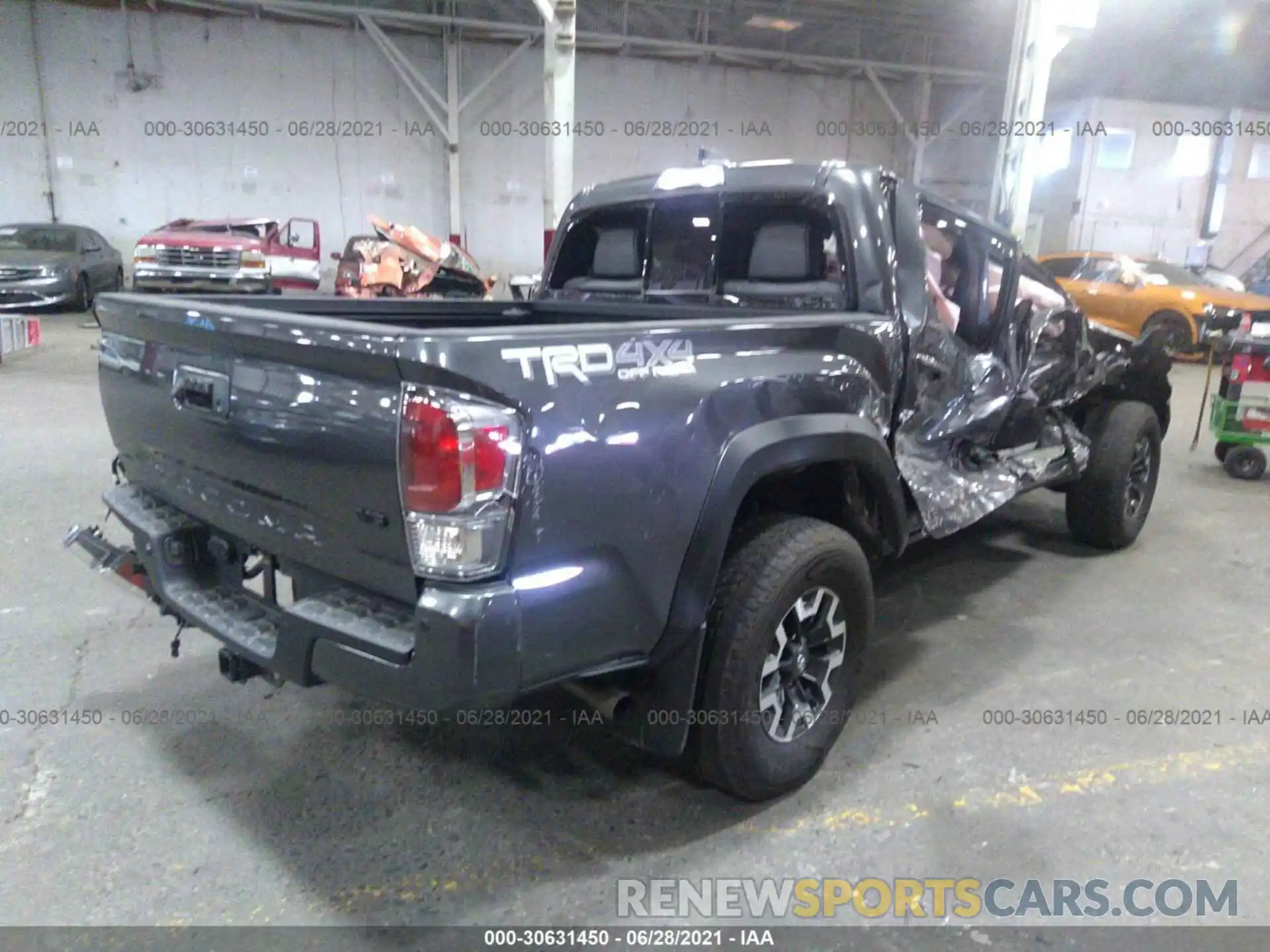 4 Photograph of a damaged car 3TYCZ5AN5MT027003 TOYOTA TACOMA 4WD 2021