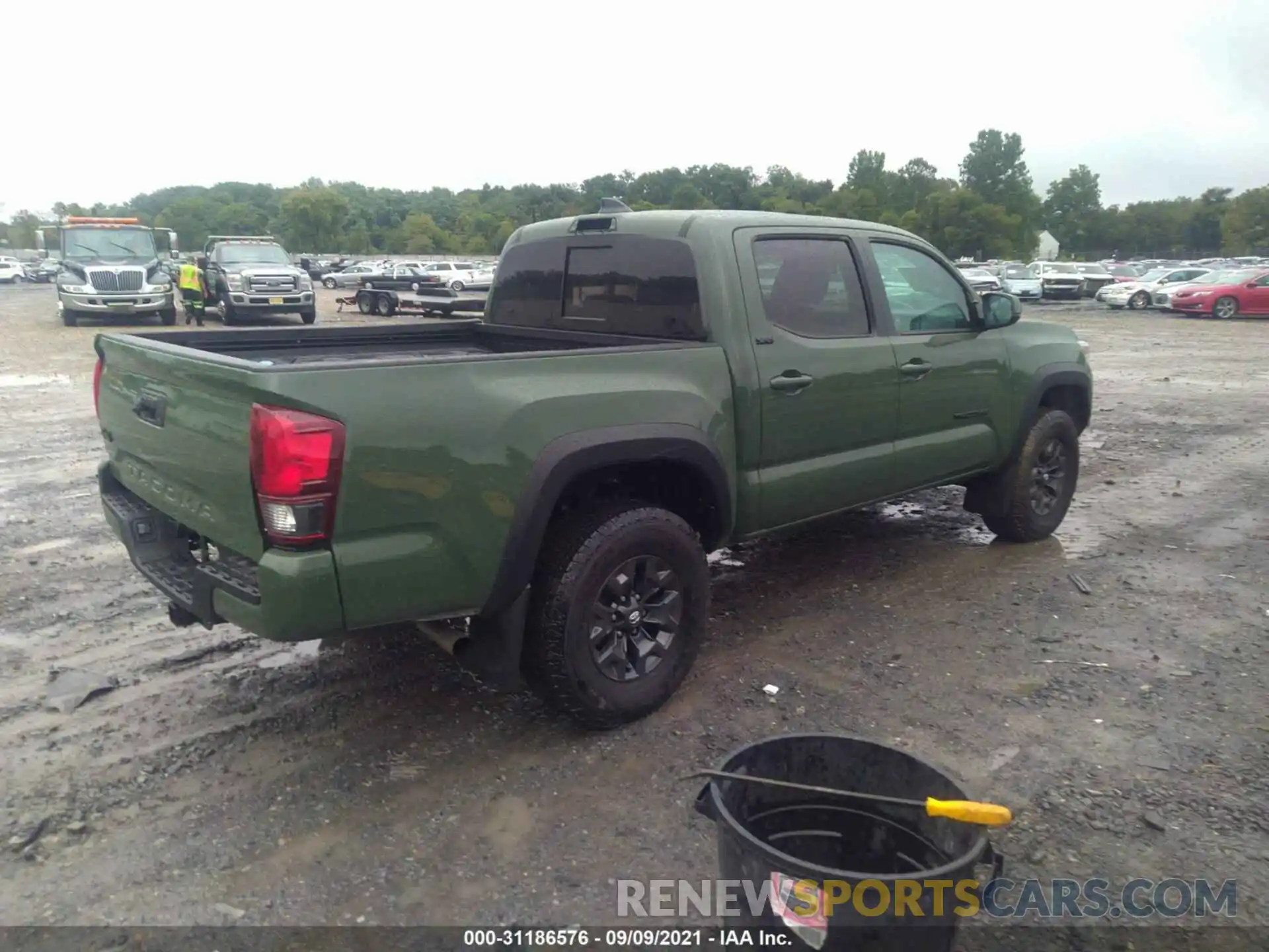 4 Фотография поврежденного автомобиля 3TYCZ5AN5MT030466 TOYOTA TACOMA 4WD 2021