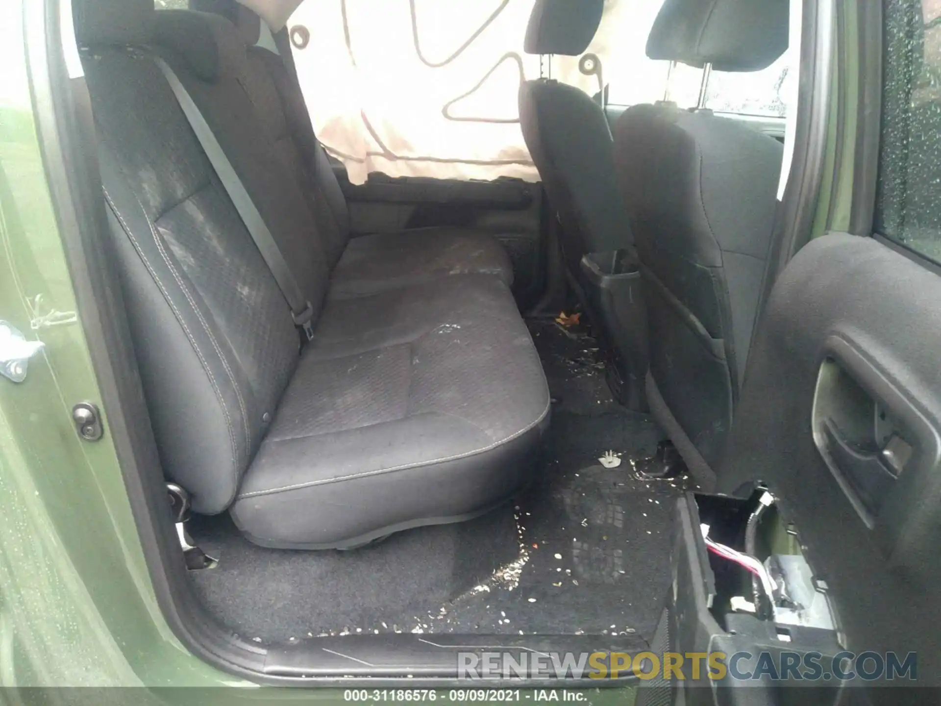 8 Photograph of a damaged car 3TYCZ5AN5MT030466 TOYOTA TACOMA 4WD 2021