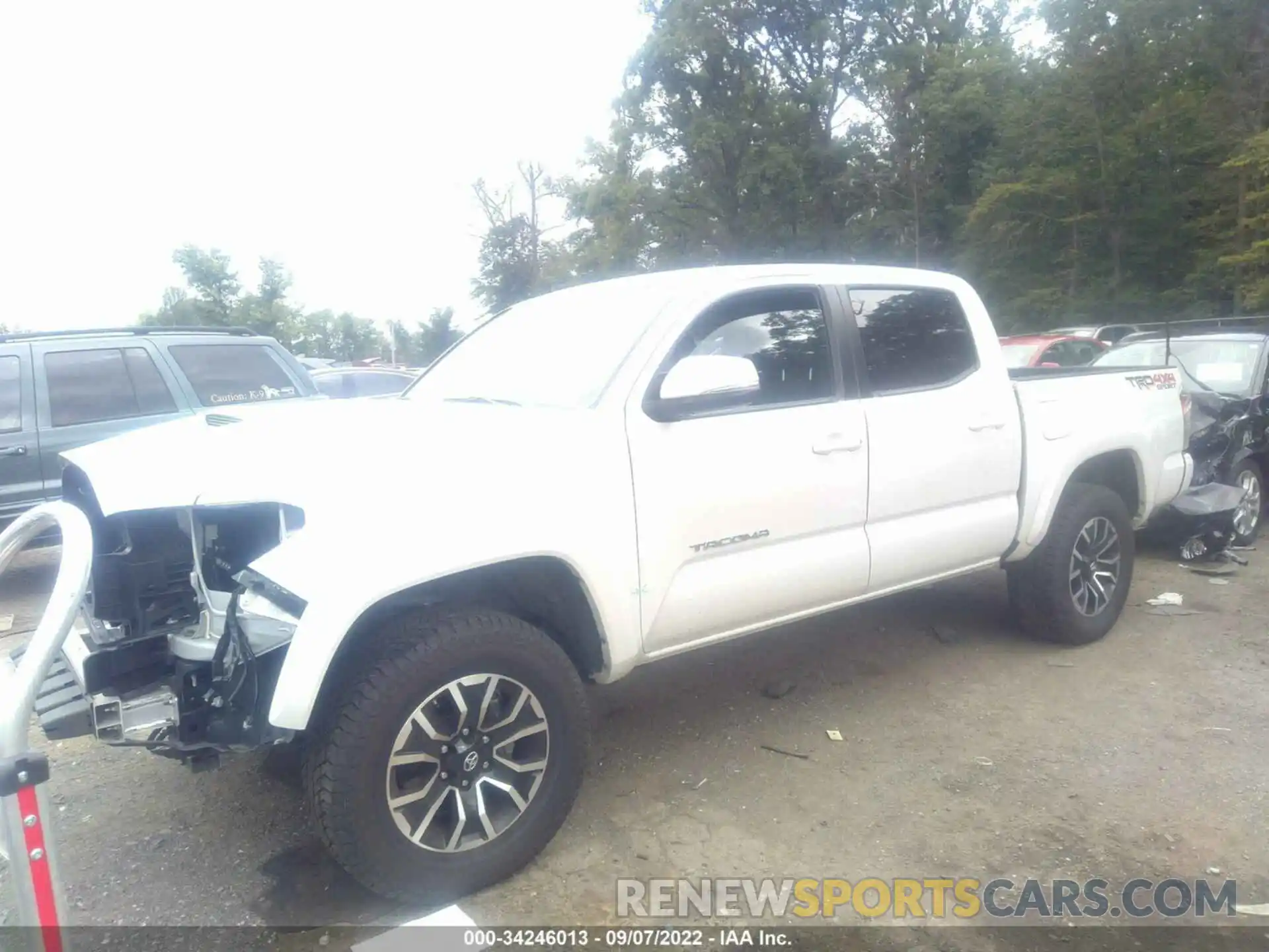 2 Фотография поврежденного автомобиля 3TYCZ5AN6MT008802 TOYOTA TACOMA 4WD 2021