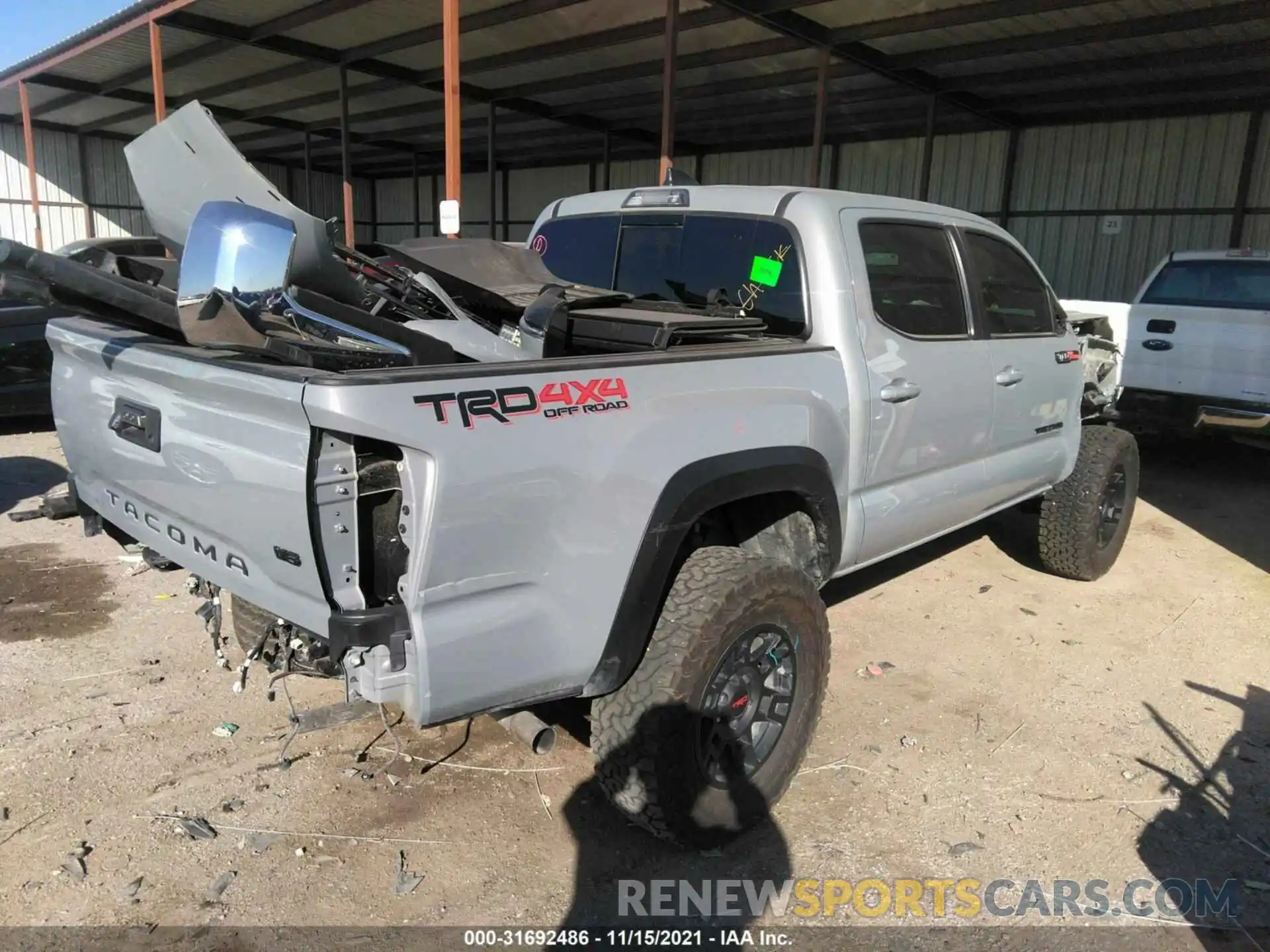 4 Фотография поврежденного автомобиля 3TYCZ5AN6MT013336 TOYOTA TACOMA 4WD 2021