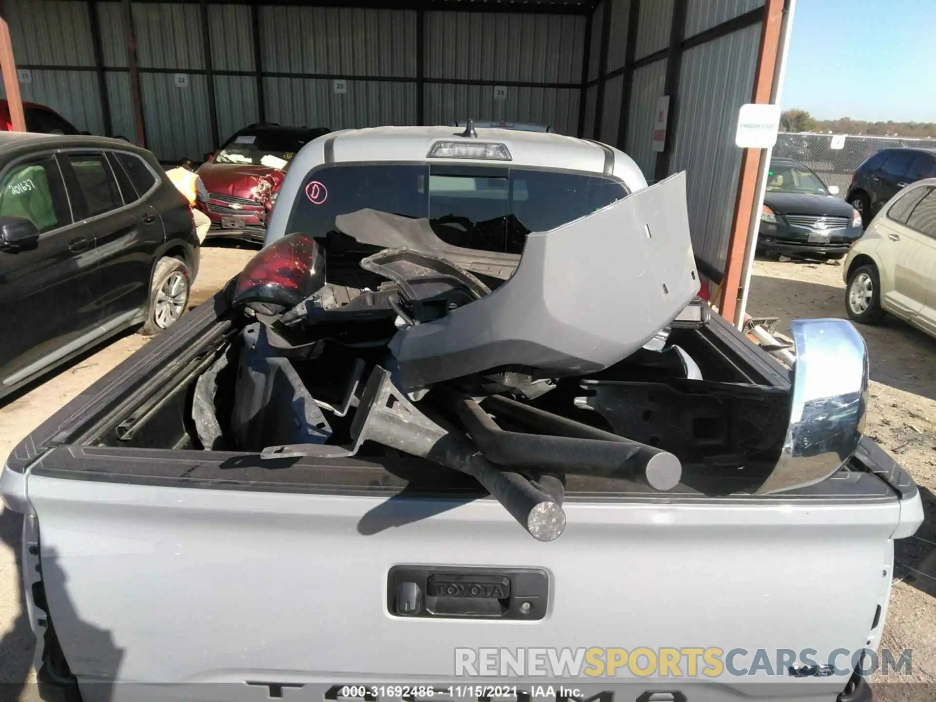 8 Photograph of a damaged car 3TYCZ5AN6MT013336 TOYOTA TACOMA 4WD 2021