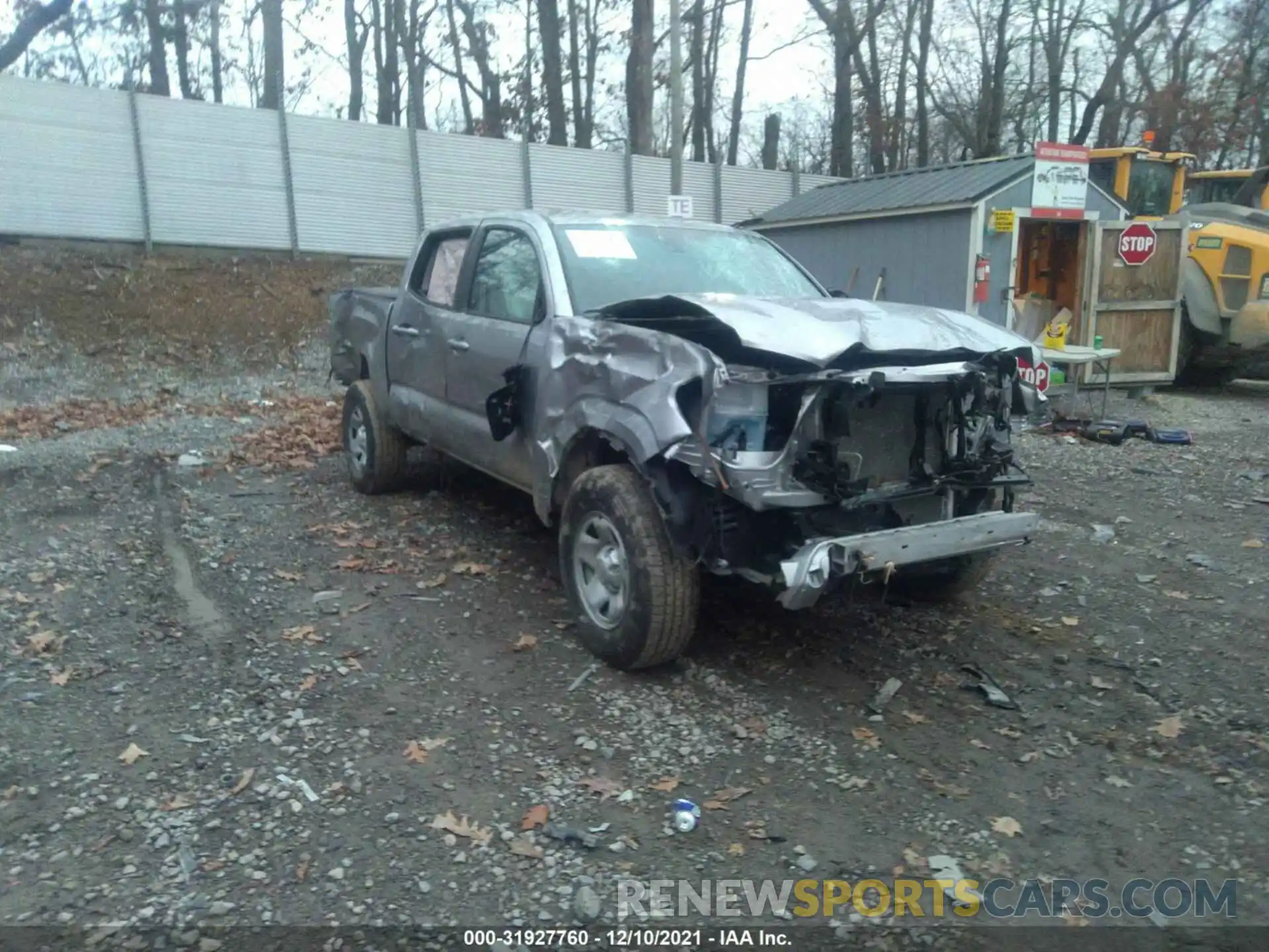 1 Photograph of a damaged car 3TYCZ5AN6MT027382 TOYOTA TACOMA 4WD 2021