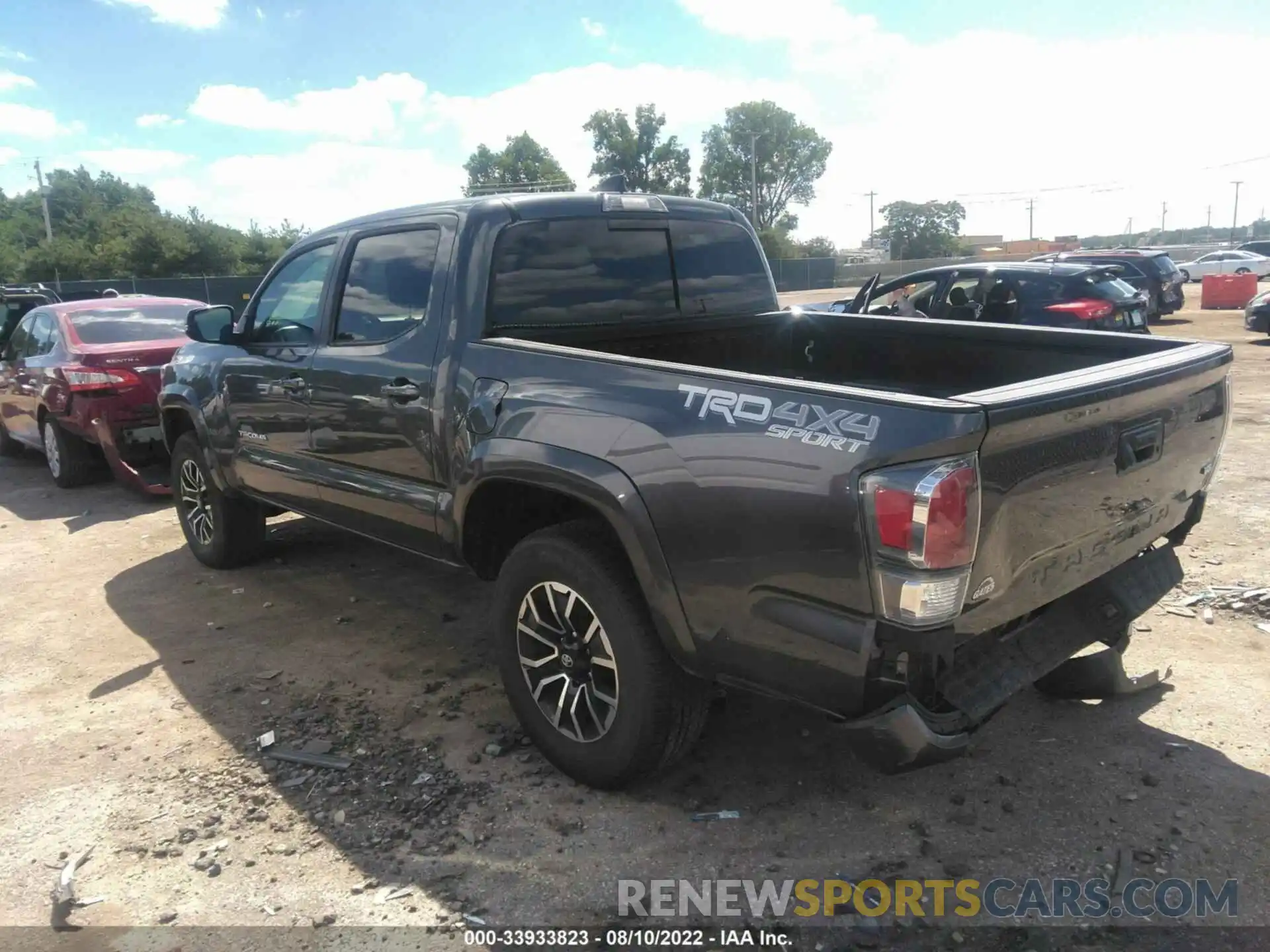 3 Photograph of a damaged car 3TYCZ5AN6MT040326 TOYOTA TACOMA 4WD 2021