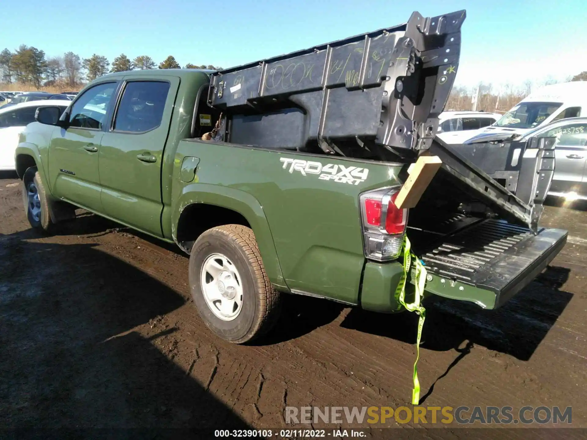 3 Photograph of a damaged car 3TYCZ5AN7MT029187 TOYOTA TACOMA 4WD 2021