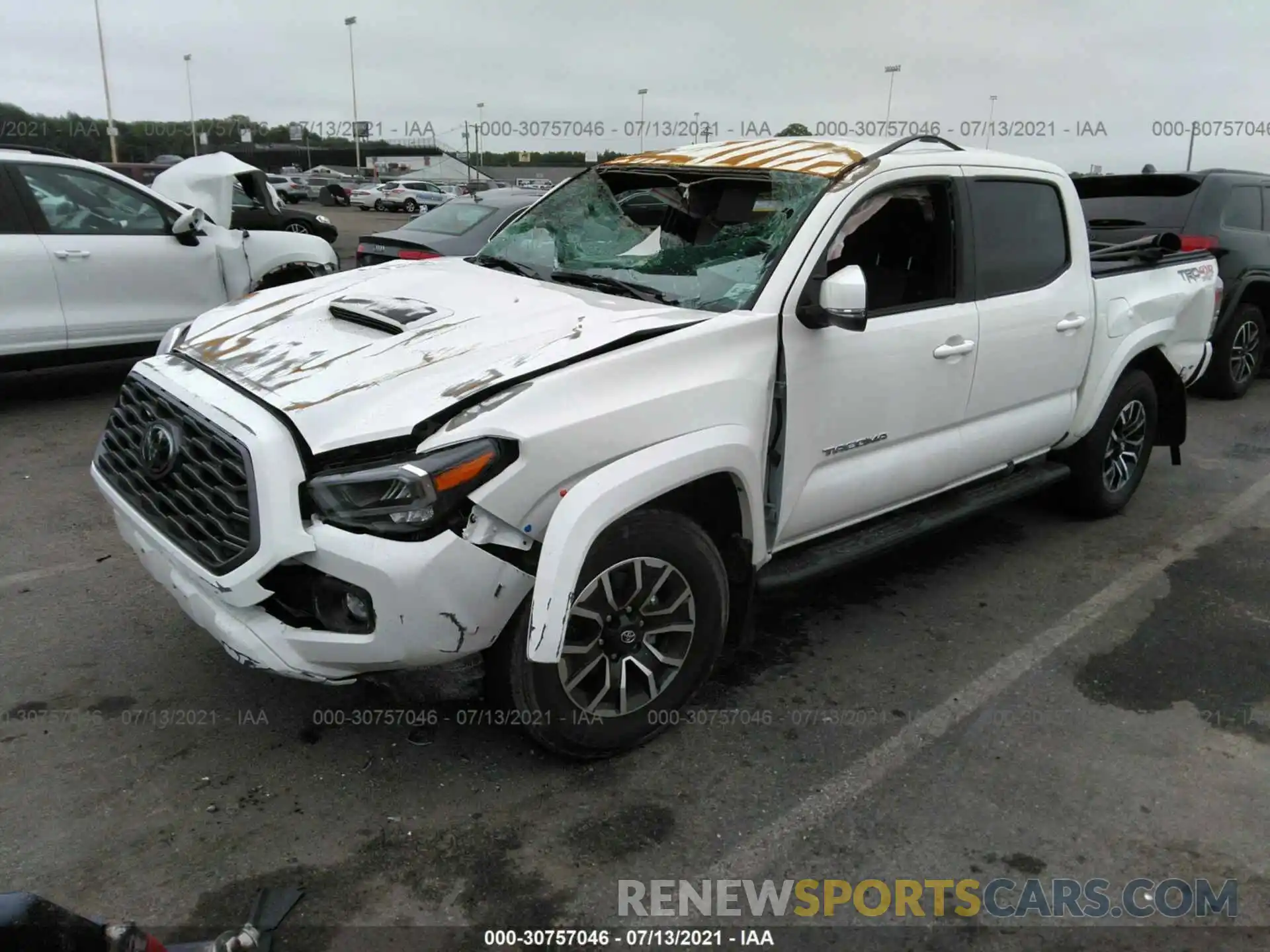 2 Photograph of a damaged car 3TYCZ5AN7MT032204 TOYOTA TACOMA 4WD 2021