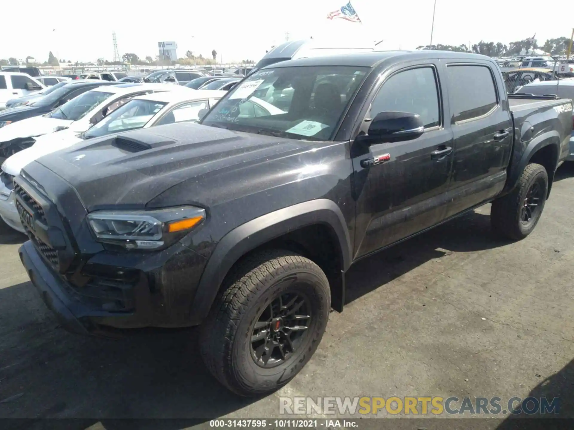 2 Photograph of a damaged car 3TYCZ5AN7MT032705 TOYOTA TACOMA 4WD 2021