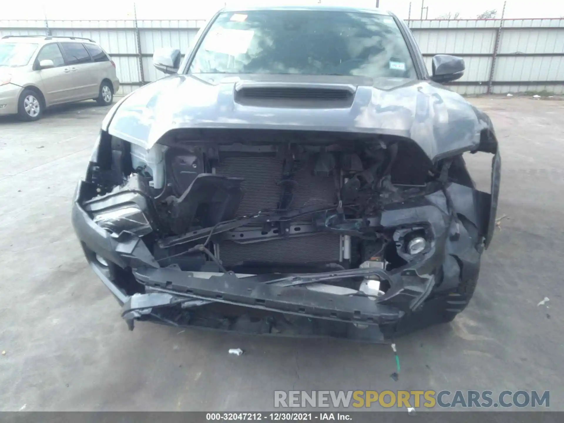 6 Photograph of a damaged car 3TYCZ5AN8MT009773 TOYOTA TACOMA 4WD 2021