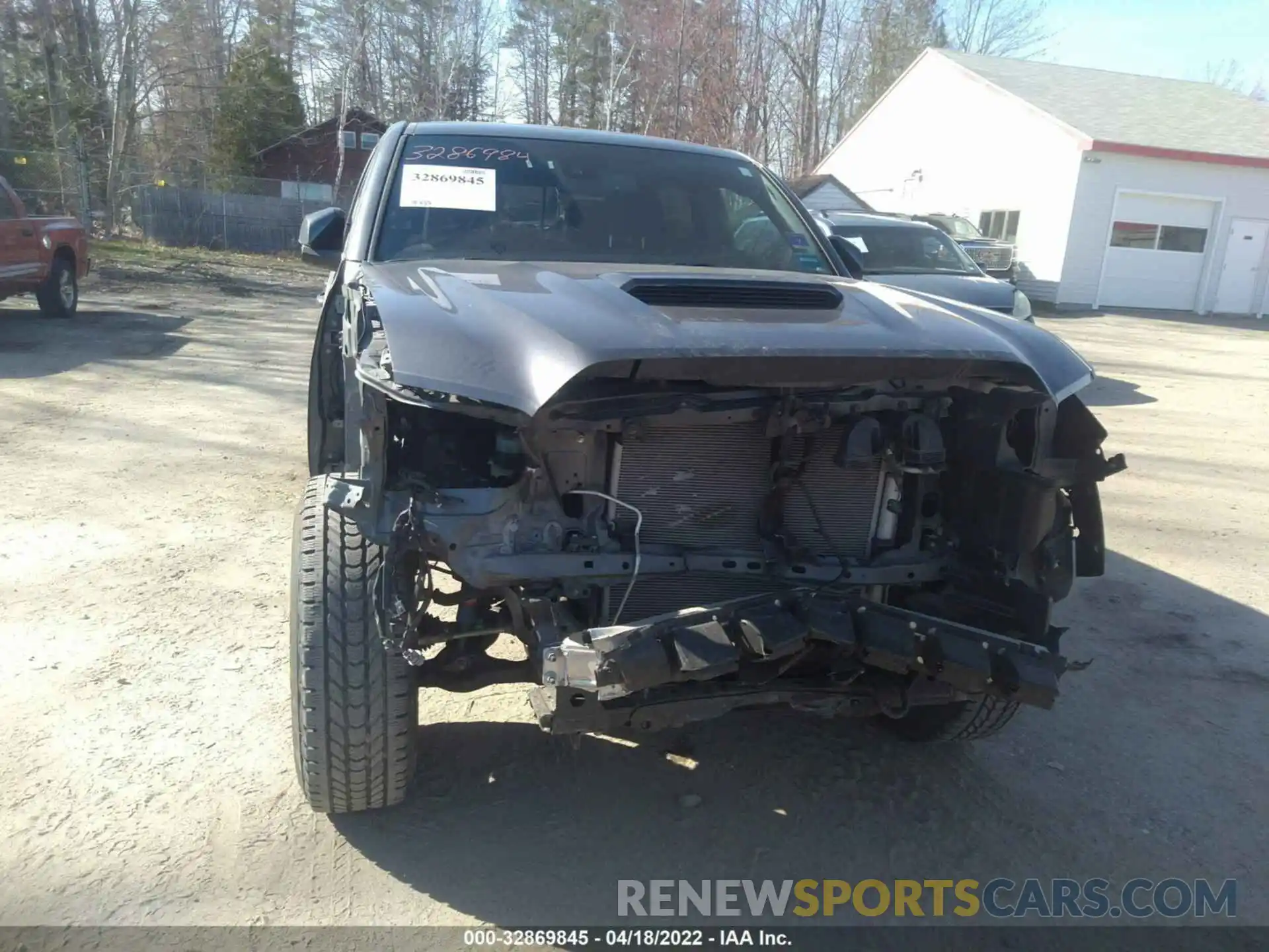 6 Photograph of a damaged car 3TYCZ5AN8MT034222 TOYOTA TACOMA 4WD 2021