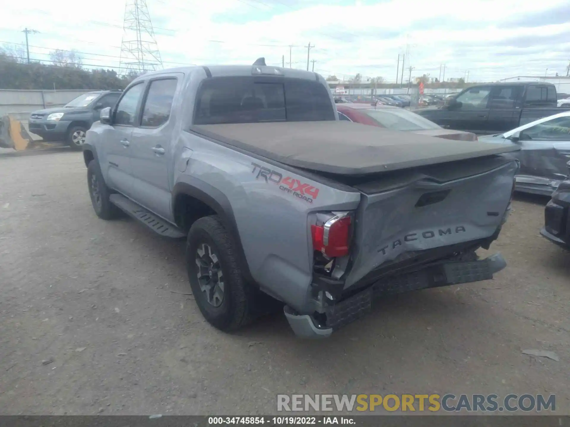 3 Photograph of a damaged car 3TYCZ5AN8MT046922 TOYOTA TACOMA 4WD 2021