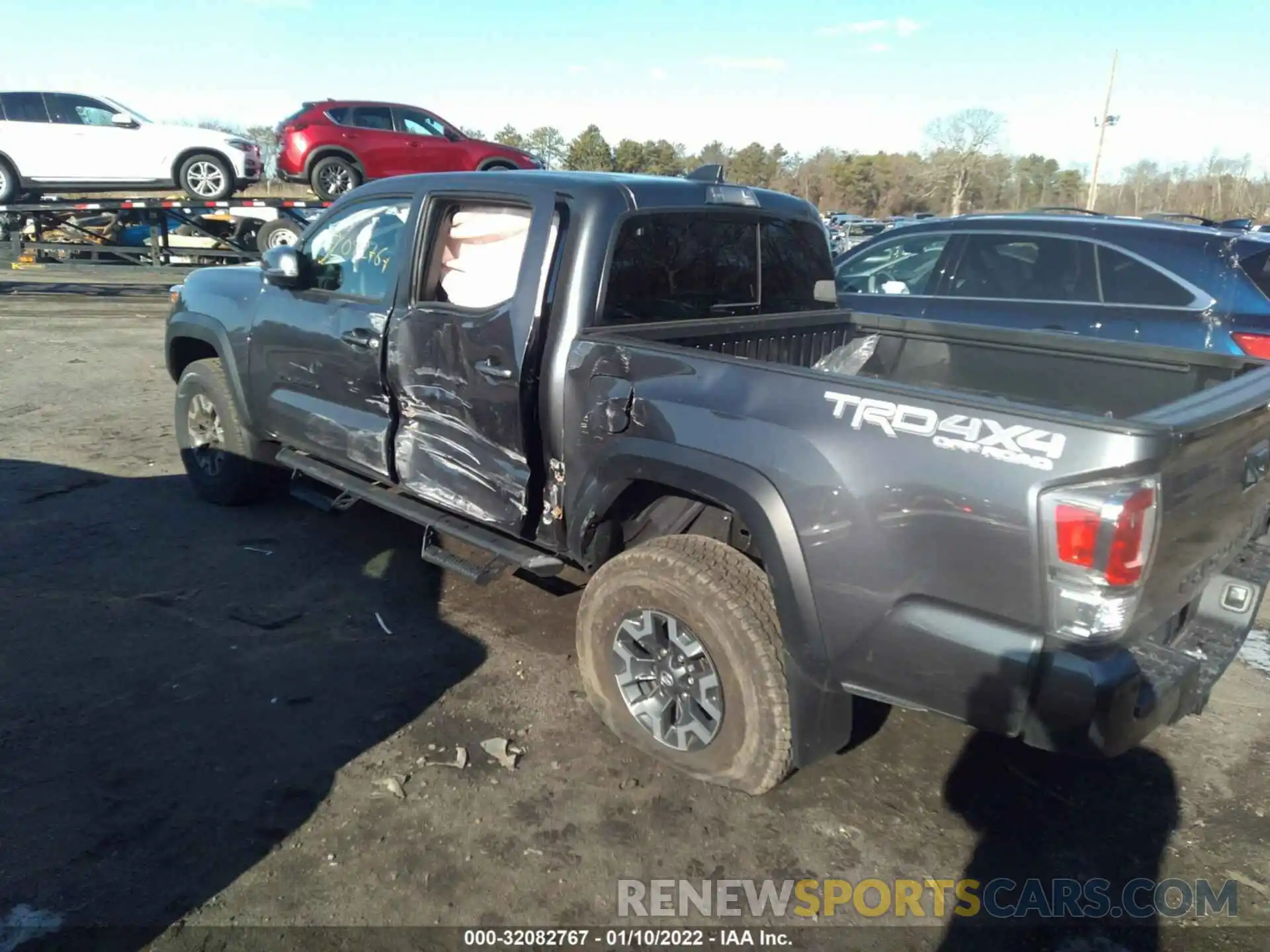 3 Photograph of a damaged car 3TYCZ5AN8MT051683 TOYOTA TACOMA 4WD 2021