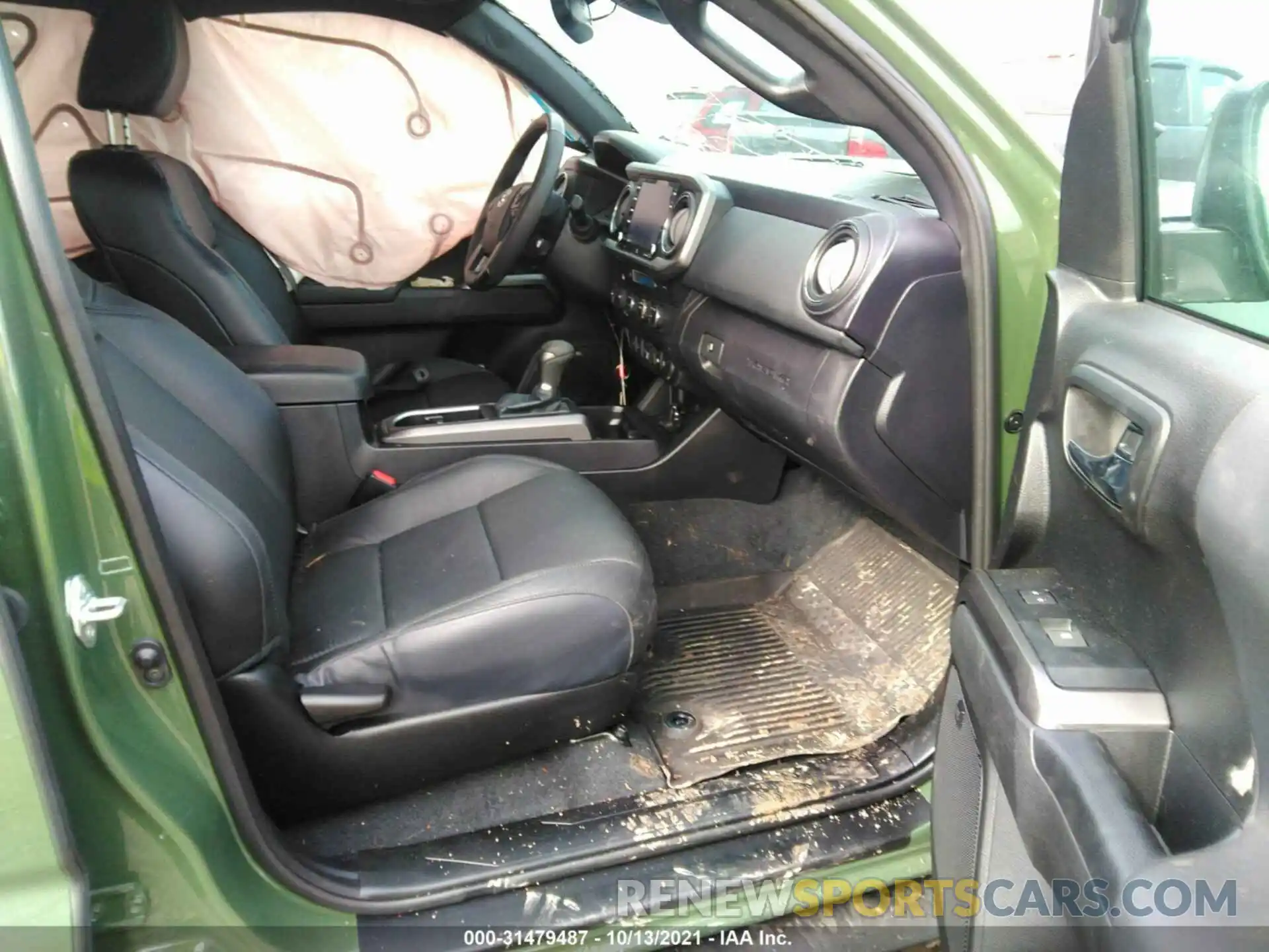 5 Photograph of a damaged car 3TYCZ5AN9MT035427 TOYOTA TACOMA 4WD 2021