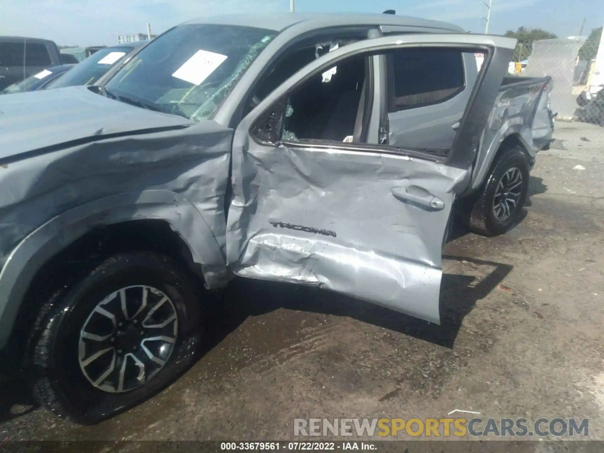 6 Photograph of a damaged car 3TYCZ5ANXMT039986 TOYOTA TACOMA 4WD 2021