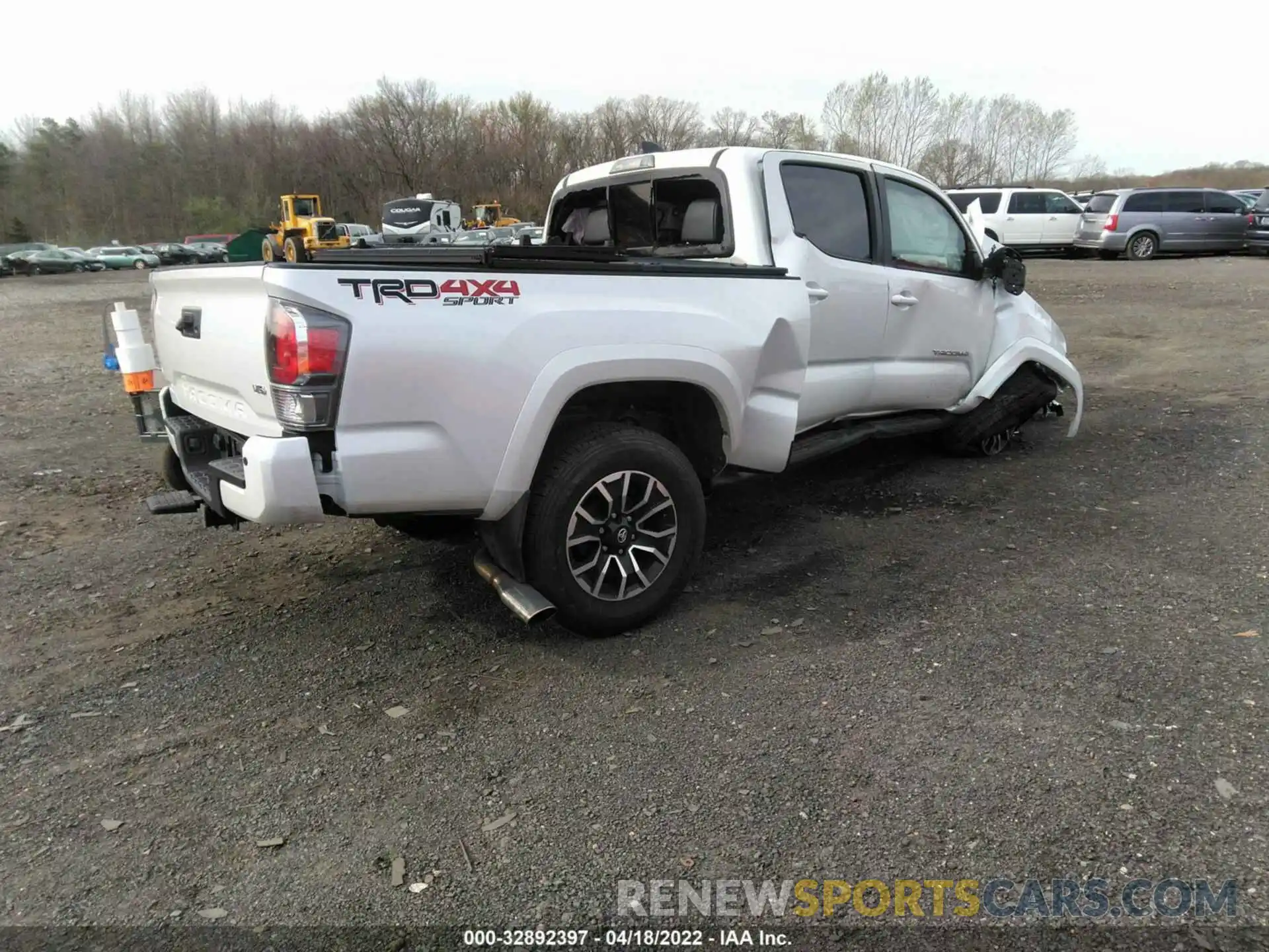 4 Photograph of a damaged car 3TYDZ5BN3MT001308 TOYOTA TACOMA 4WD 2021