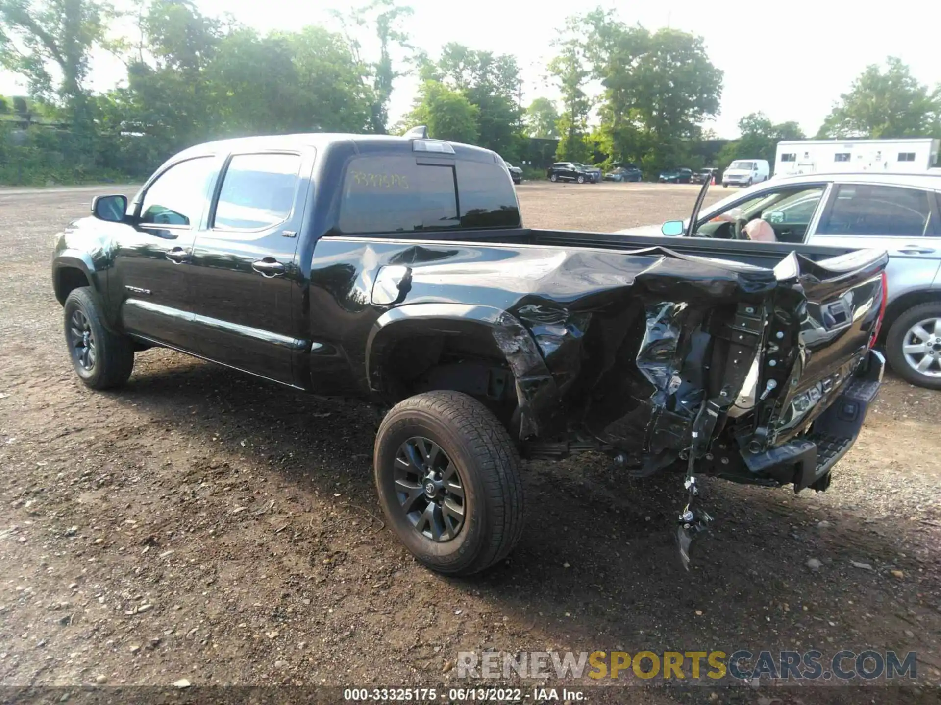 3 Photograph of a damaged car 3TYDZ5BN3MT001325 TOYOTA TACOMA 4WD 2021