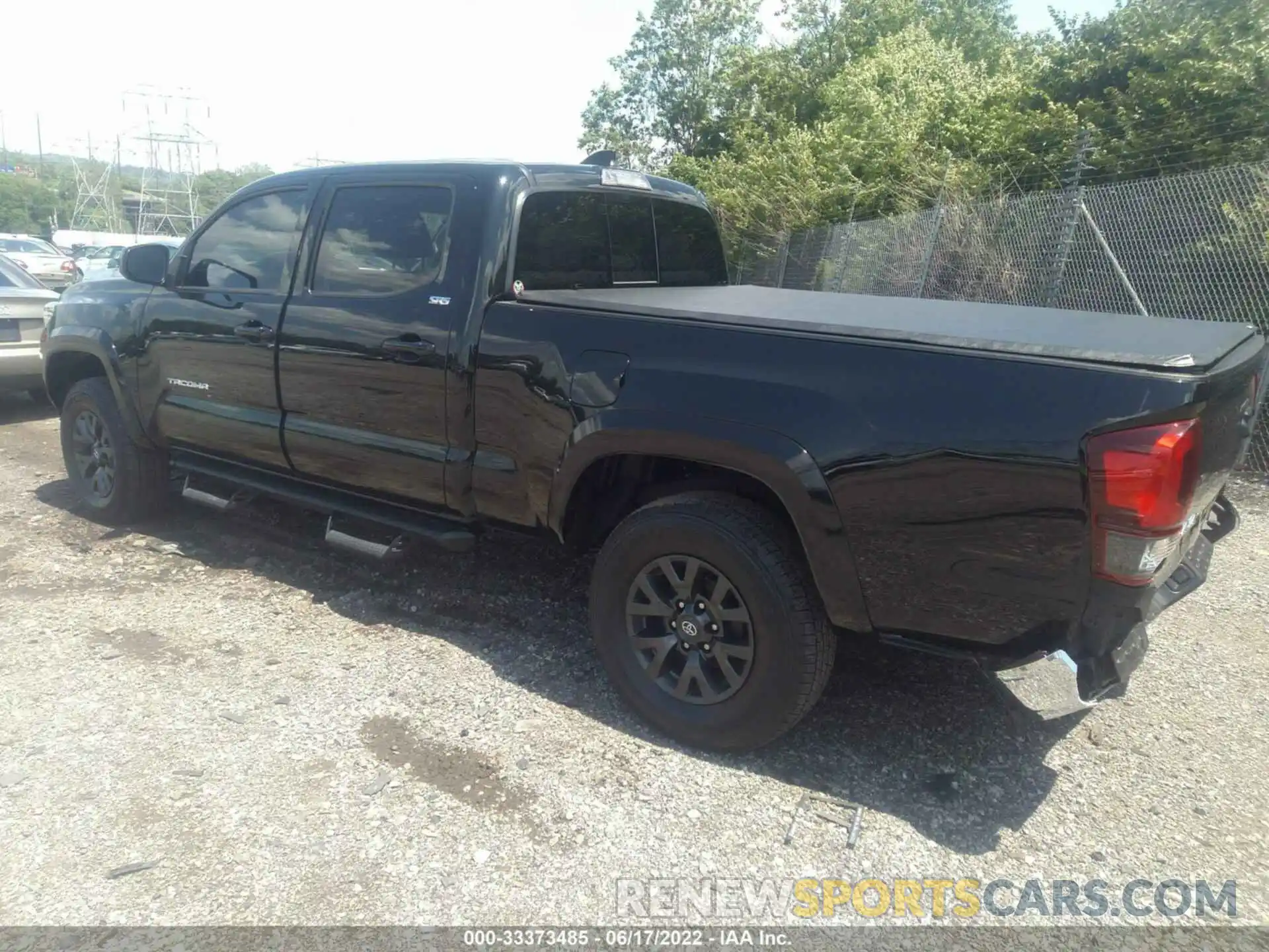 3 Photograph of a damaged car 3TYDZ5BN3MT002197 TOYOTA TACOMA 4WD 2021