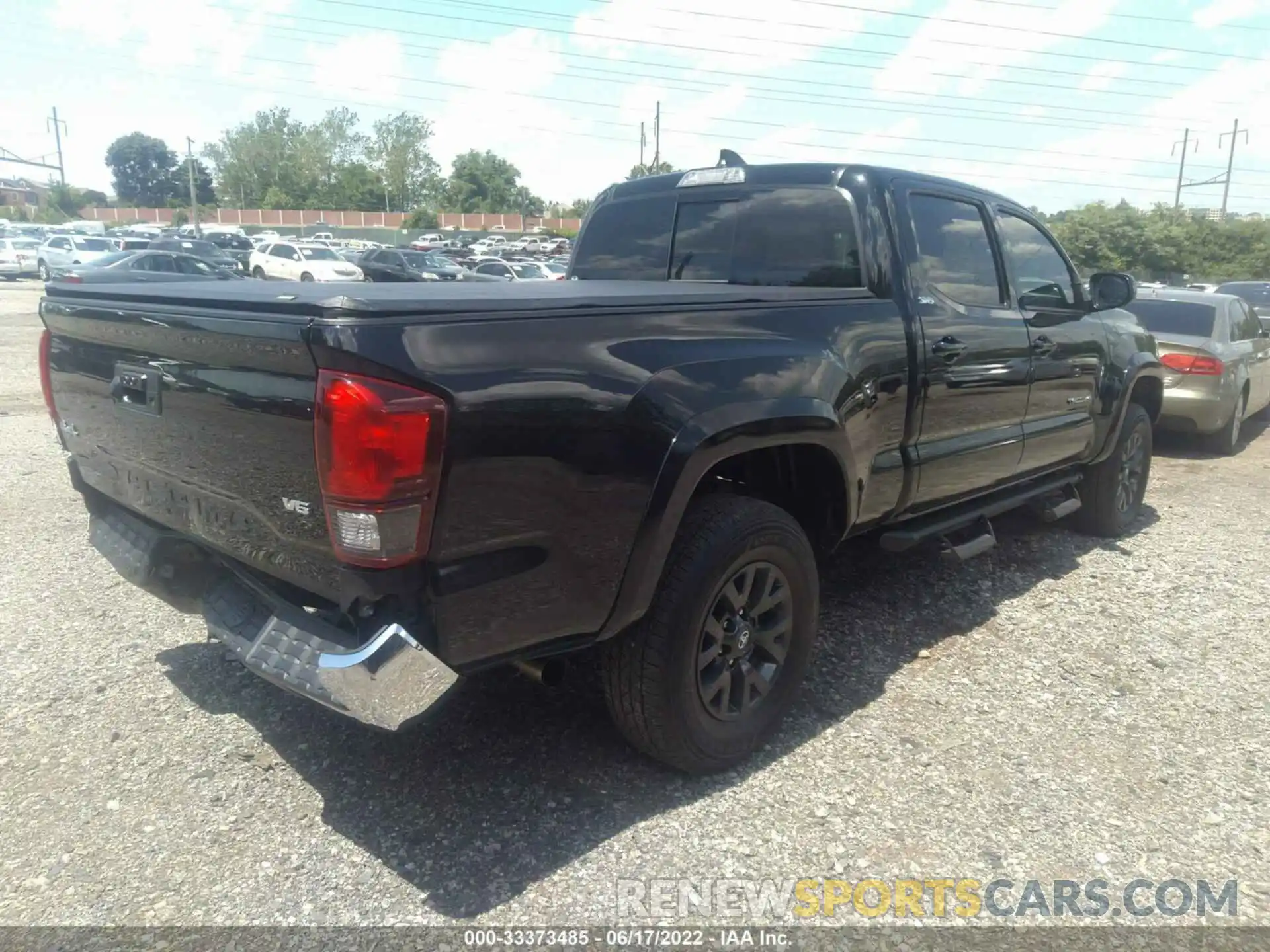 4 Photograph of a damaged car 3TYDZ5BN3MT002197 TOYOTA TACOMA 4WD 2021