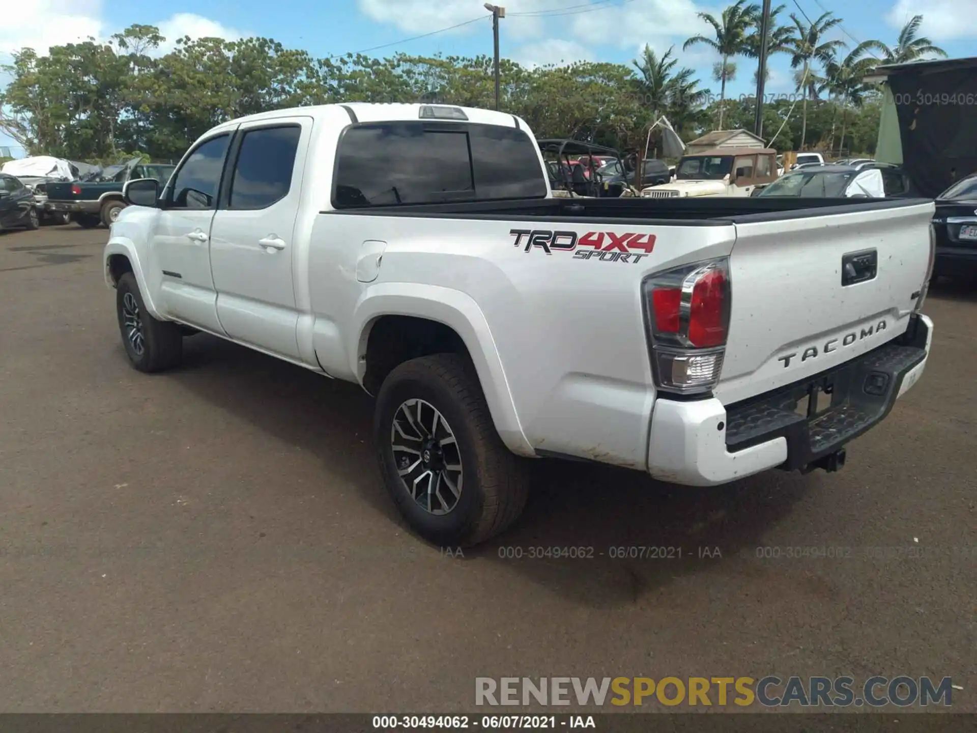 3 Фотография поврежденного автомобиля 3TYDZ5BN4MT001172 TOYOTA TACOMA 4WD 2021