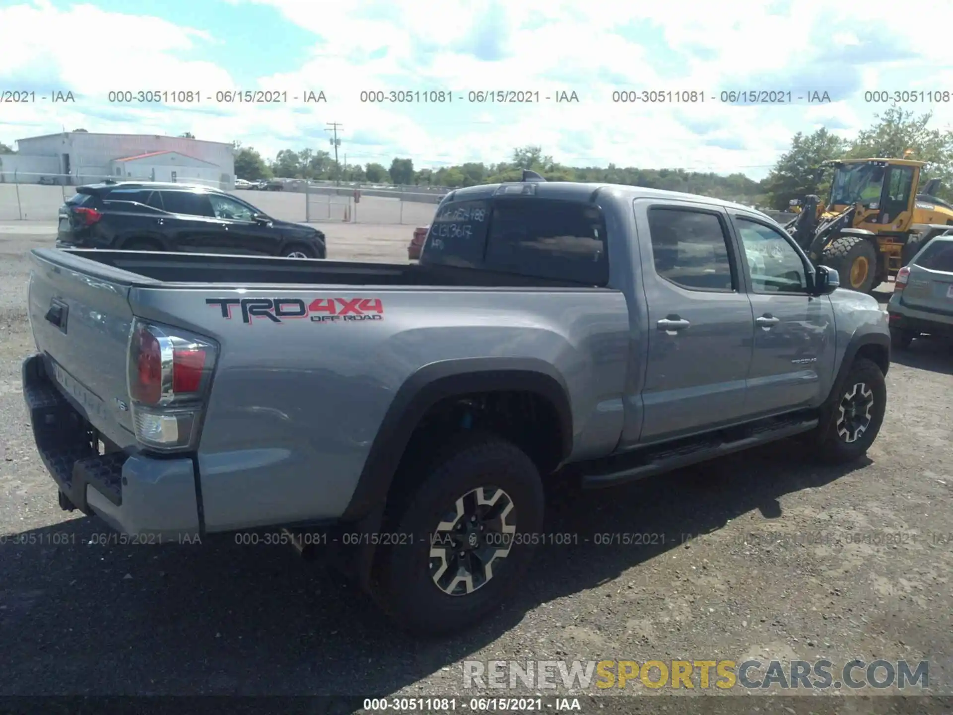 4 Photograph of a damaged car 3TYDZ5BN4MT001401 TOYOTA TACOMA 4WD 2021