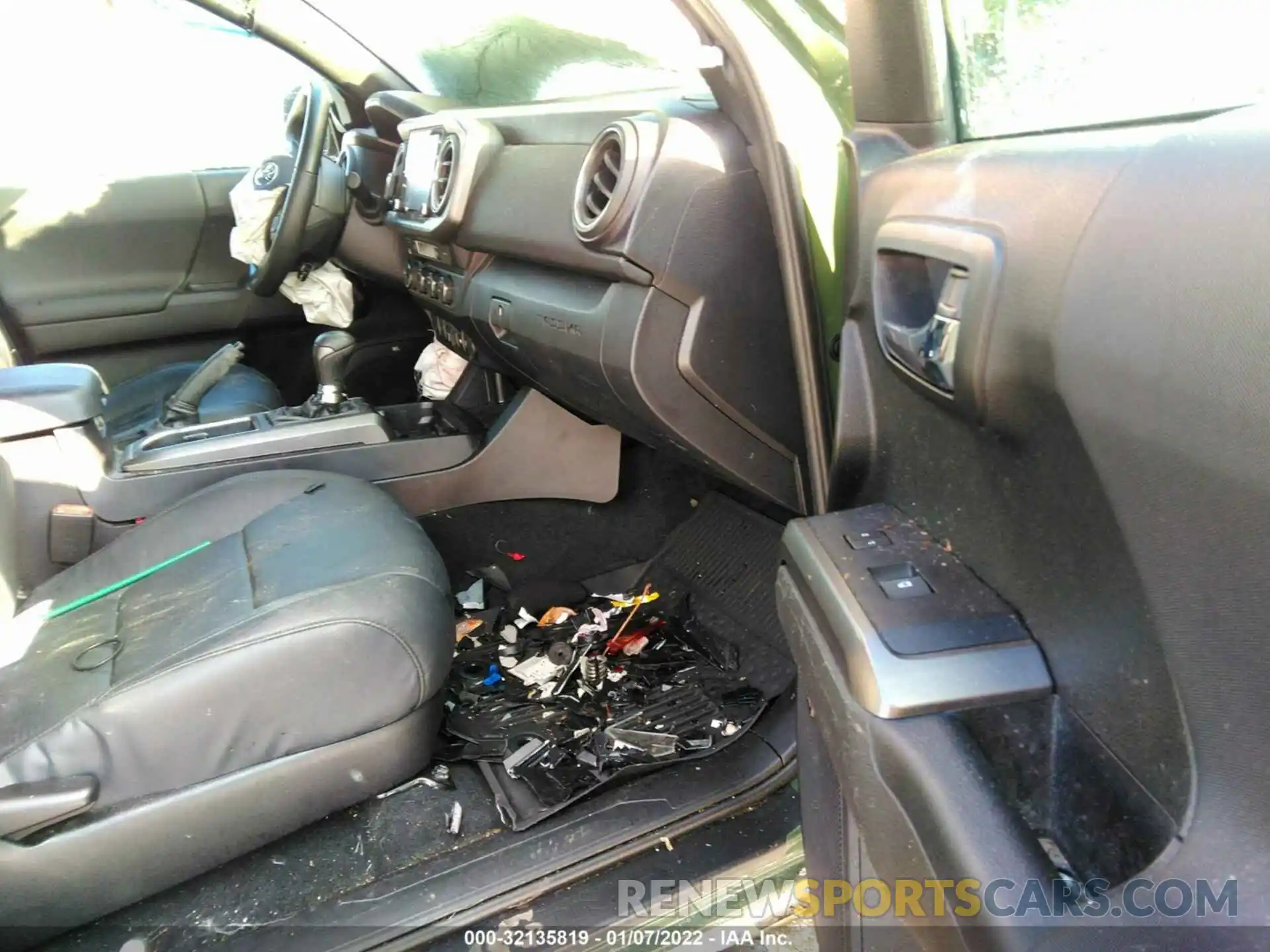 5 Photograph of a damaged car 3TYDZ5BN6MT002906 TOYOTA TACOMA 4WD 2021