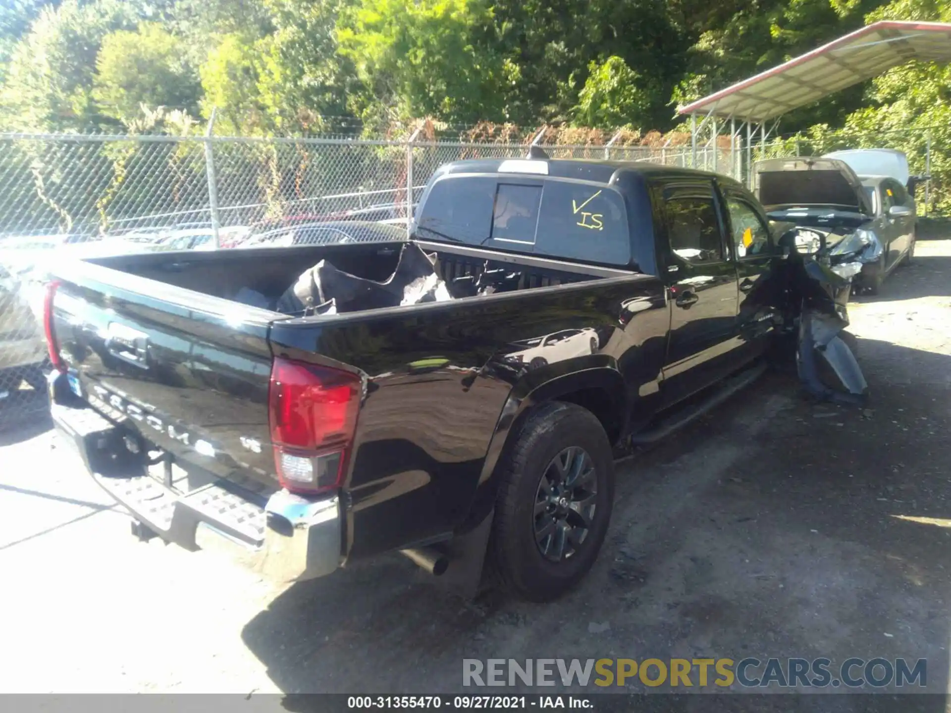 4 Photograph of a damaged car 3TYDZ5BN7MT001411 TOYOTA TACOMA 4WD 2021