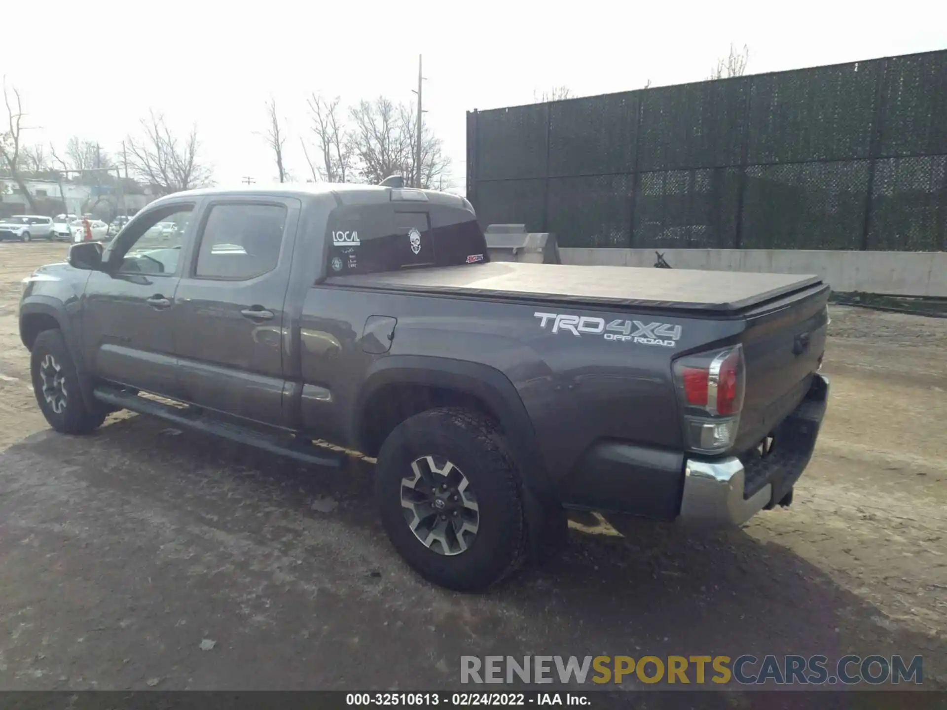 3 Photograph of a damaged car 3TYDZ5BN8MT003927 TOYOTA TACOMA 4WD 2021