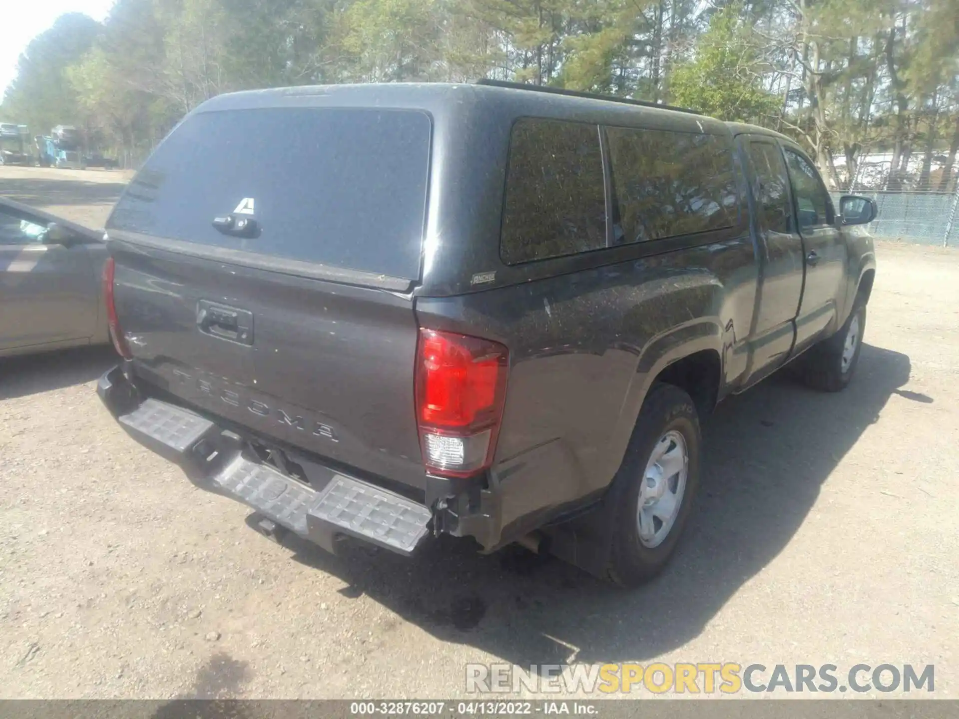 4 Photograph of a damaged car 3TYSX5EN8MT006805 TOYOTA TACOMA 4WD 2021