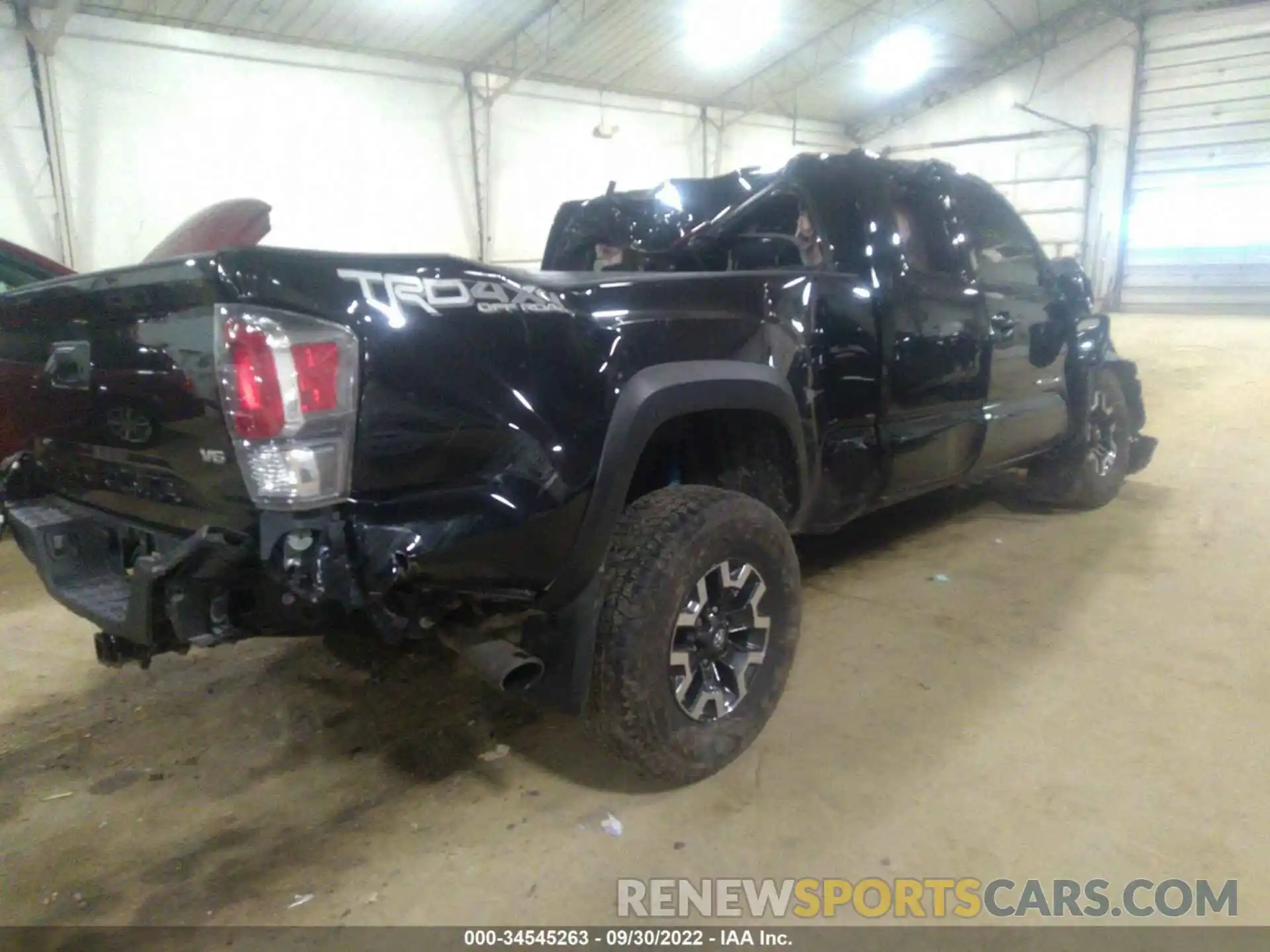 4 Photograph of a damaged car 3TYSZ5AN0MT016731 TOYOTA TACOMA 4WD 2021