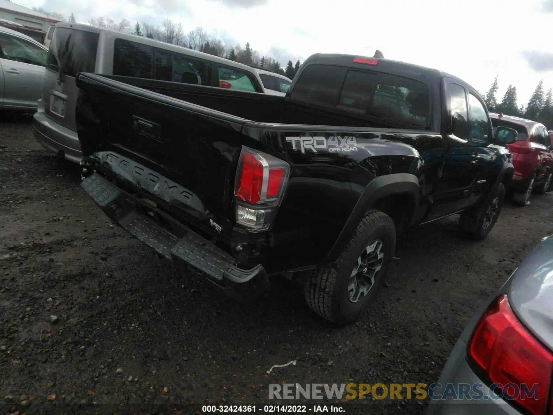 4 Фотография поврежденного автомобиля 3TYSZ5AN0MT044917 TOYOTA TACOMA 4WD 2021