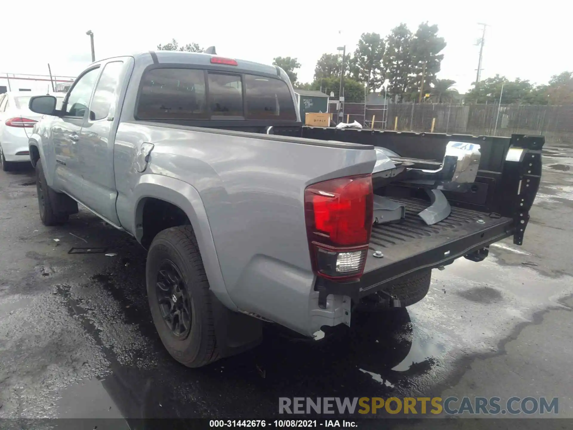 3 Photograph of a damaged car 3TYSZ5AN1MT036549 TOYOTA TACOMA 4WD 2021