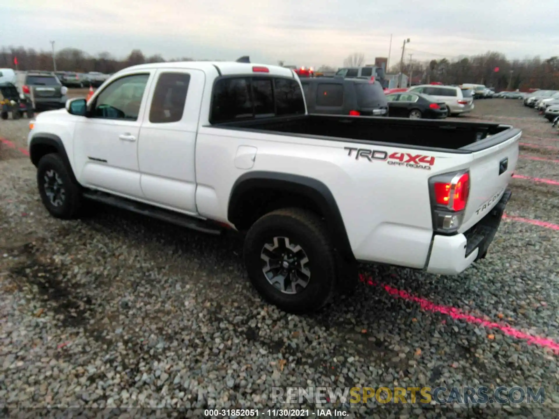 3 Photograph of a damaged car 3TYSZ5AN3MT016853 TOYOTA TACOMA 4WD 2021