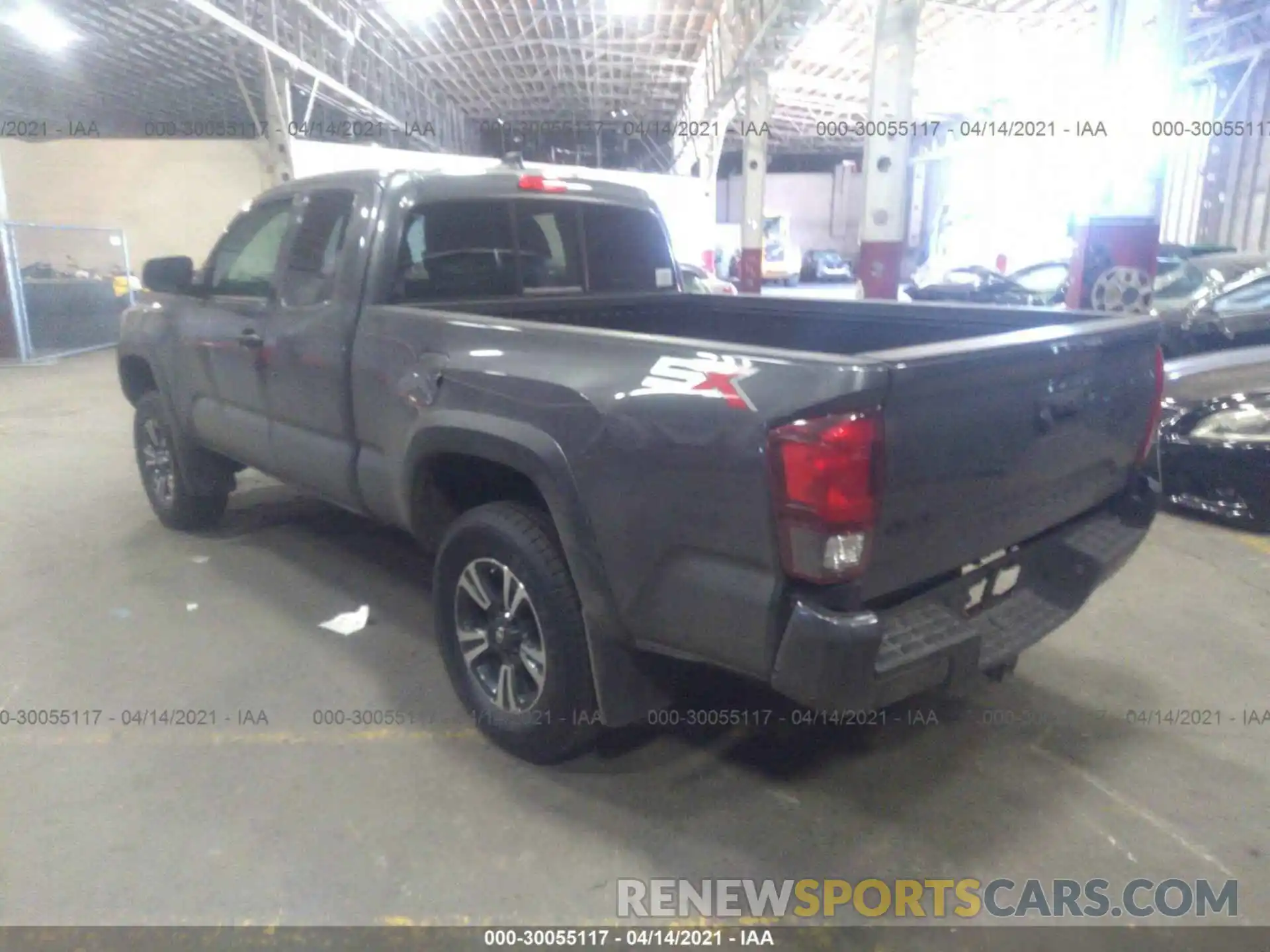 3 Фотография поврежденного автомобиля 3TYSZ5AN4MT020023 TOYOTA TACOMA 4WD 2021